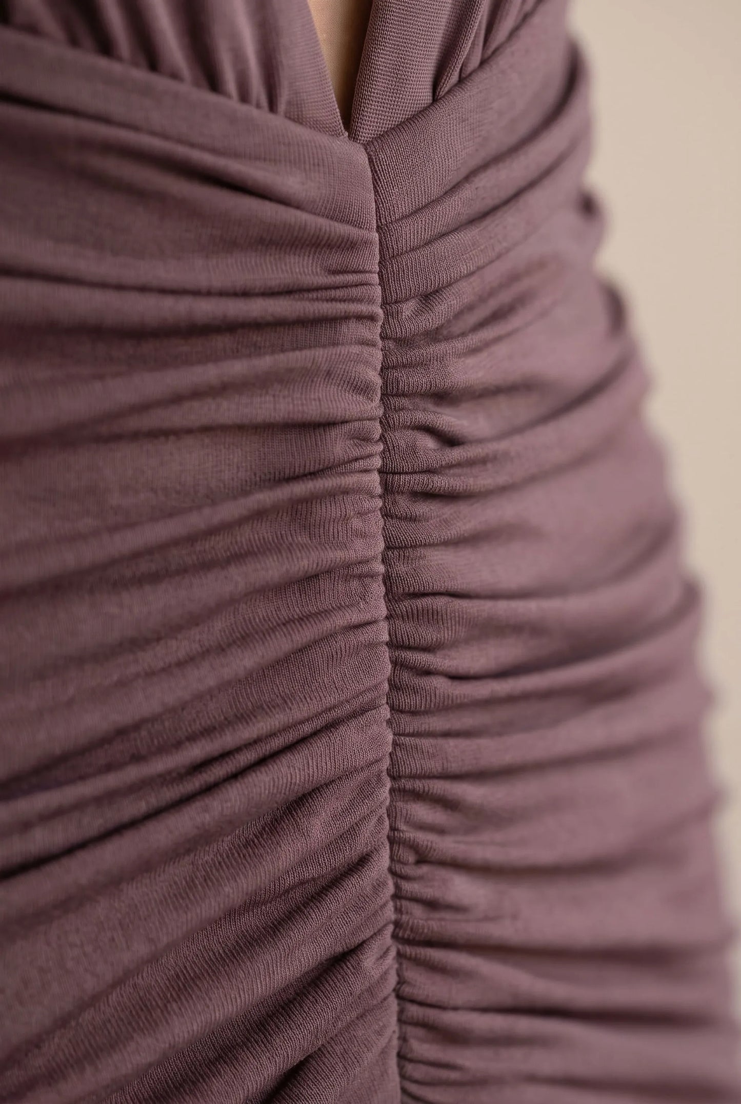 Avenna | Langes Fließendes Abendkleid Neckholder