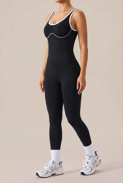 Aerocore | Figurbetonter Sport-Einteiler