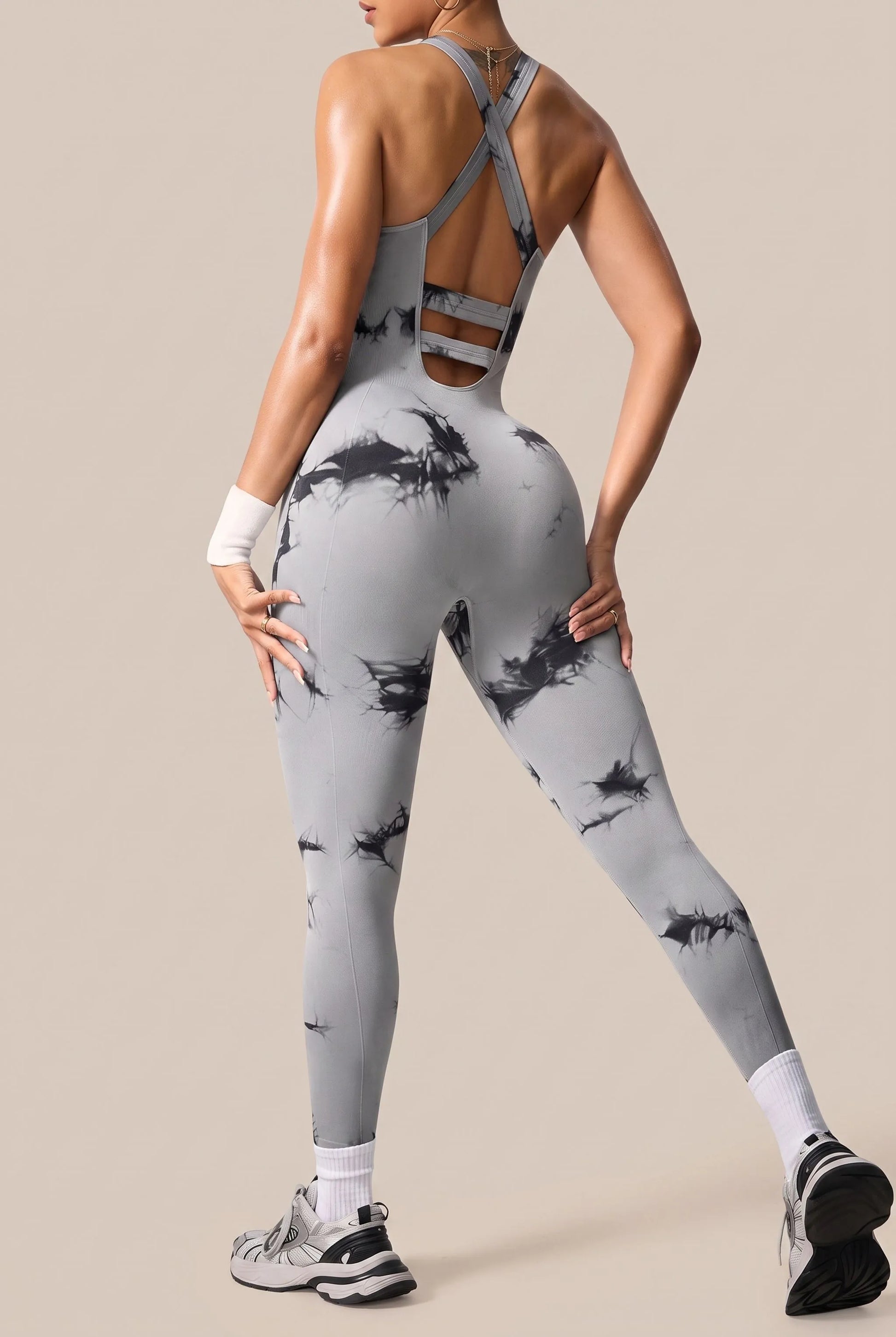 Aeroviva | Figurbetonter Sport-Jumpsuit Mit Rückenausschnitt
