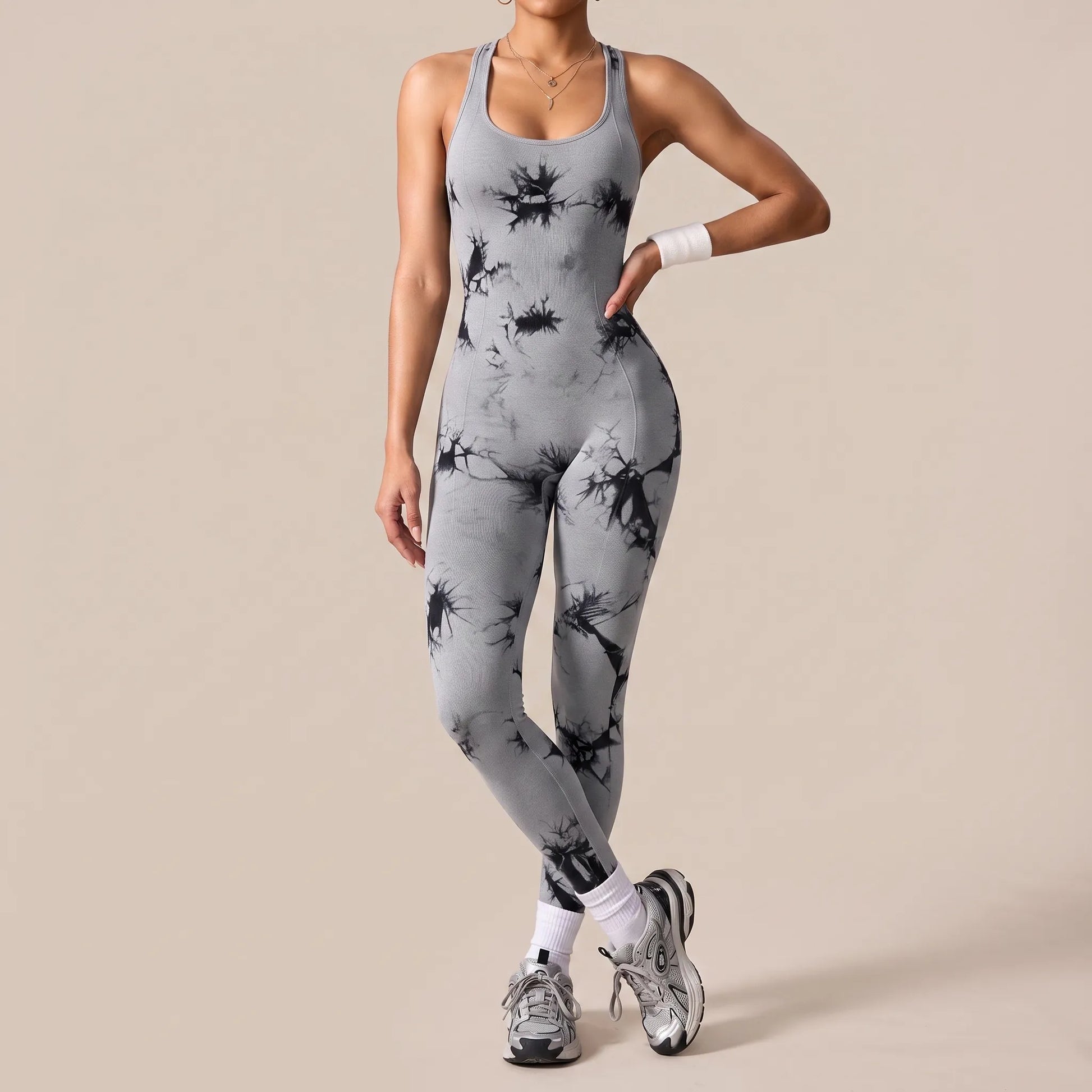 Aeroviva | Figurbetonter Sport-Jumpsuit Mit Rückenausschnitt