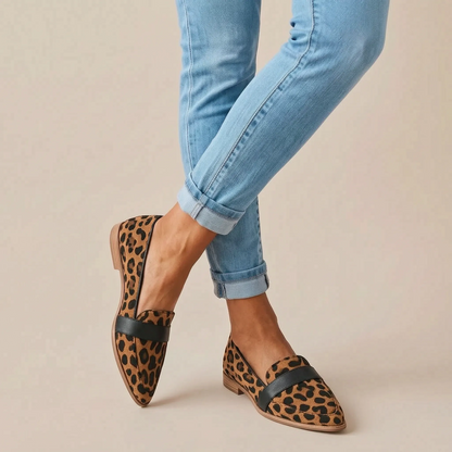 Alistra | Klassisch Geformte Flache Slipper Mit Spitzer Kappe