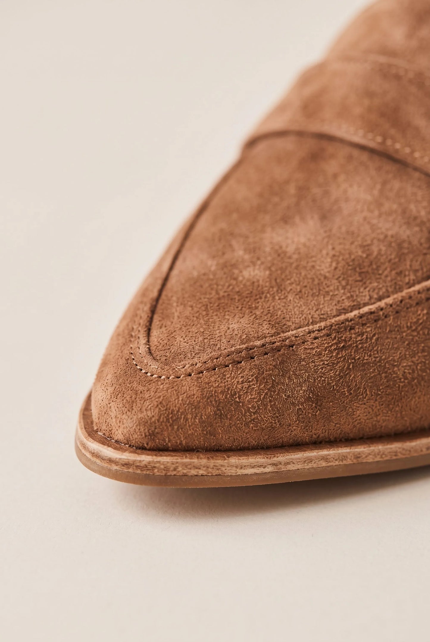 Alistra | Klassisch Geformte Flache Slipper Mit Spitzer Kappe