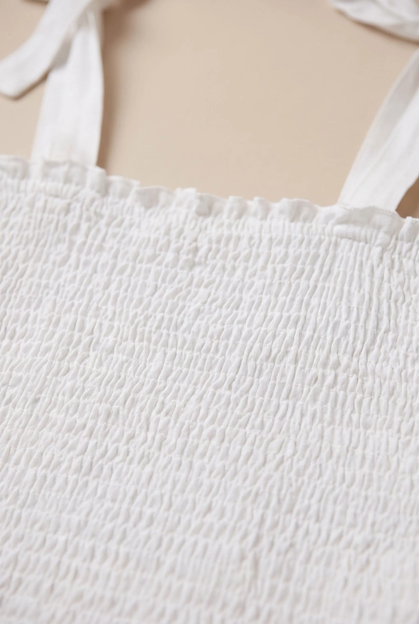 Alvea | Eng Anliegendes Minikleid