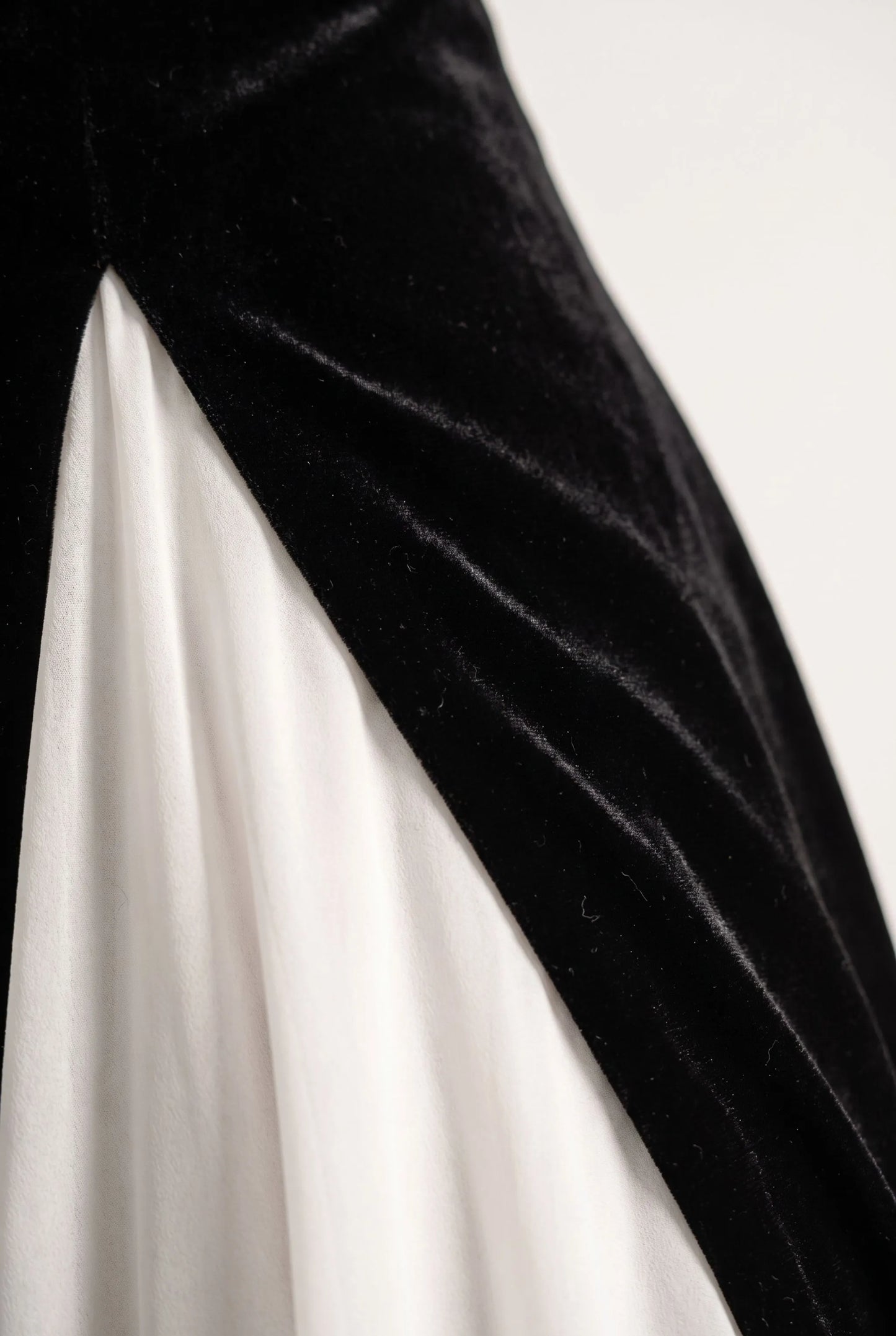 Alveara | Elegantes Zweifarbiges Maxikleid