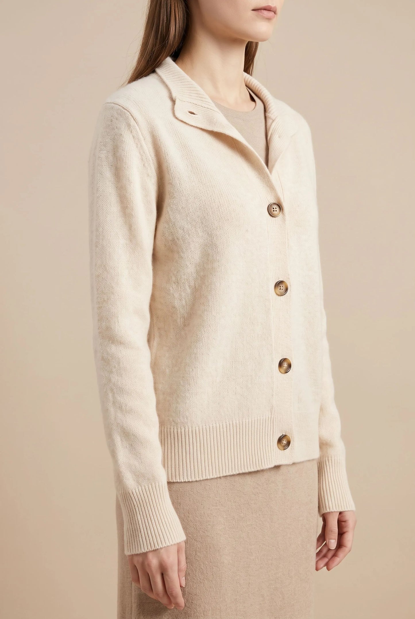Alvora | Kurze Strickjacke Mit Kragen