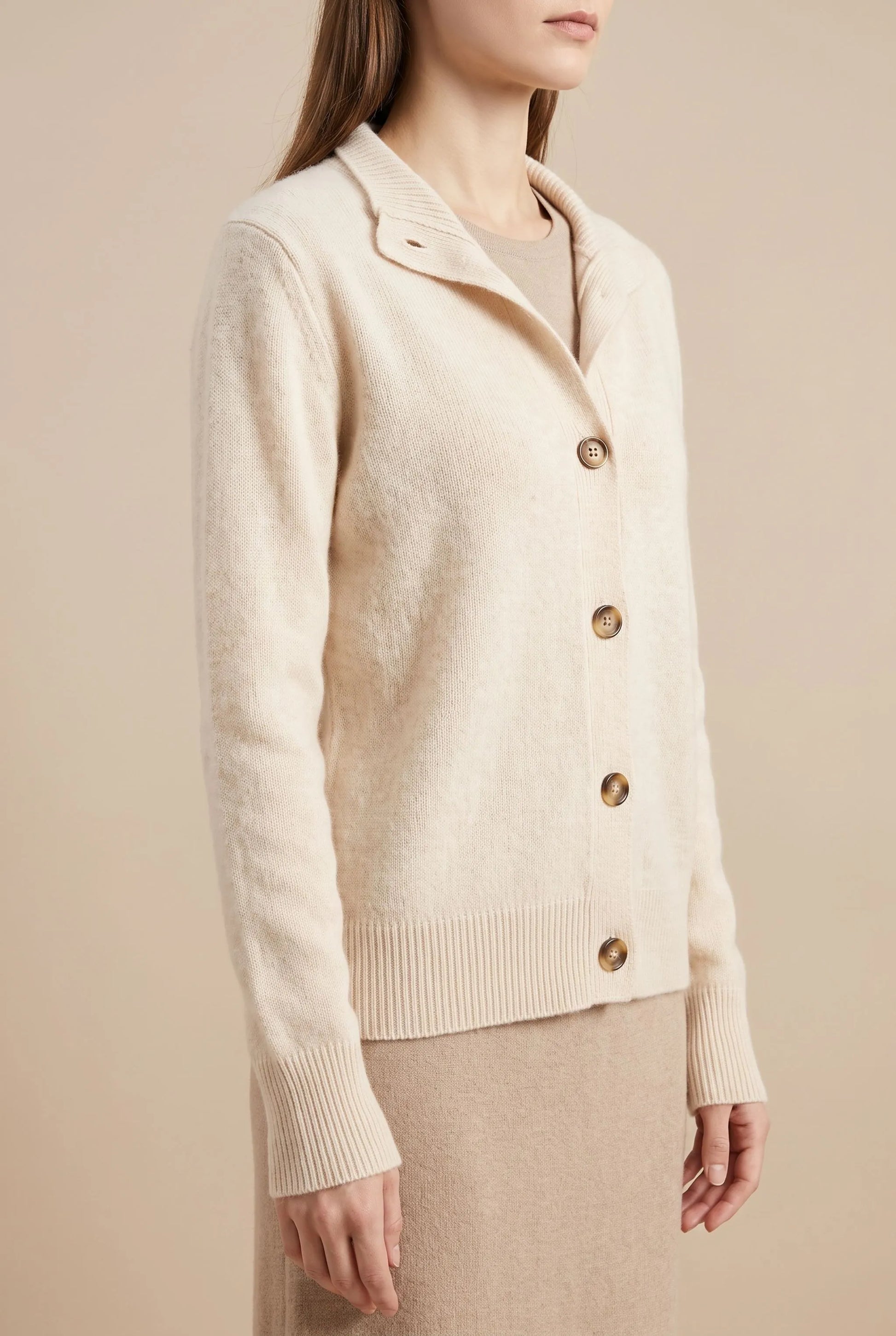 Alvora | Kurze Strickjacke Mit Kragen