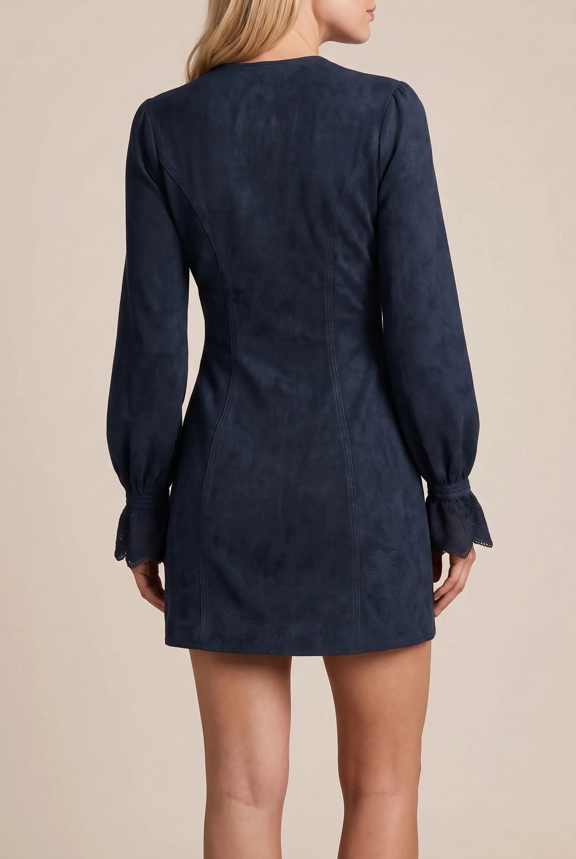 Auvira | Figurbetontes Langarm-Minikleid