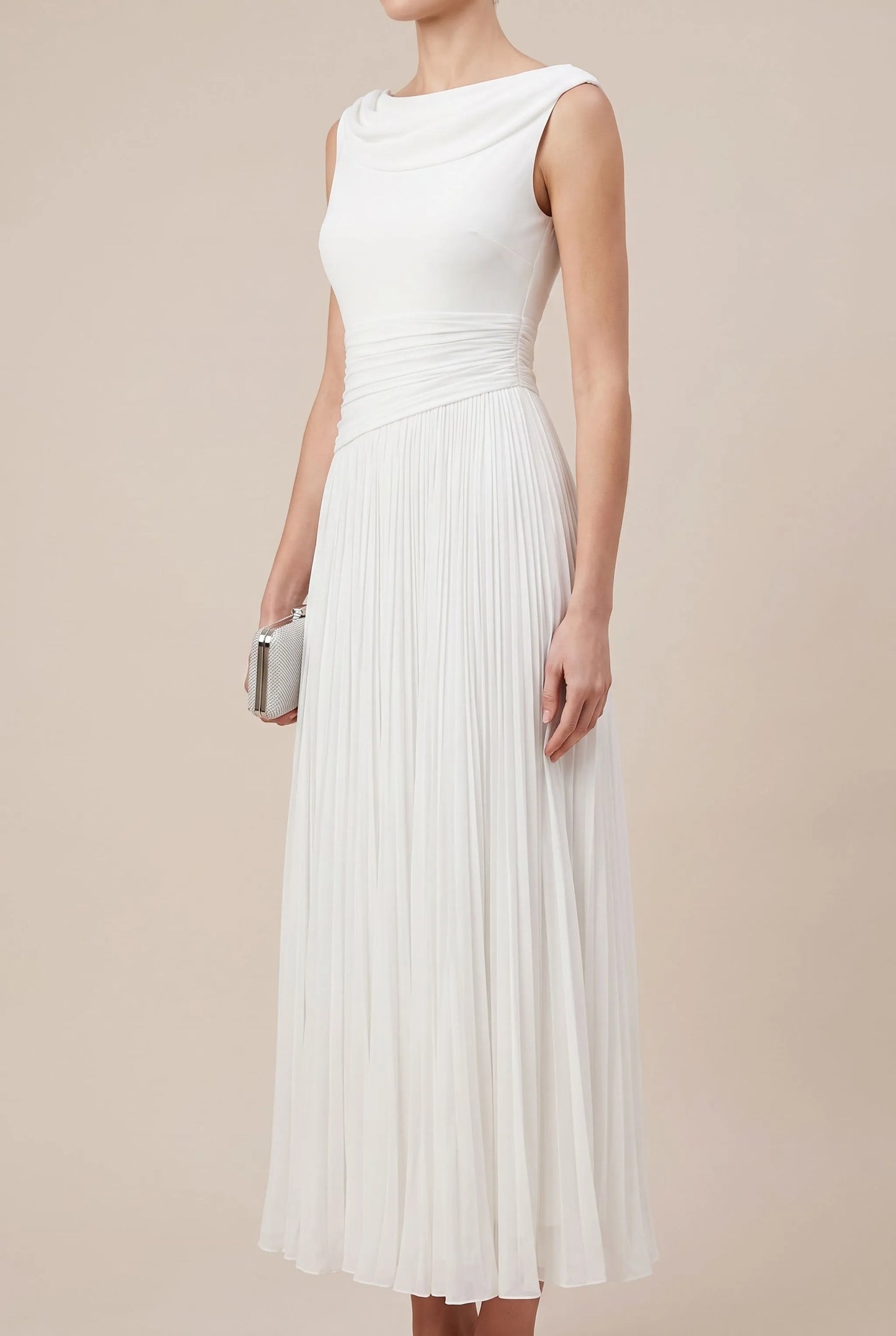 Avelore | Elegantes Ärmelloses Midikleid