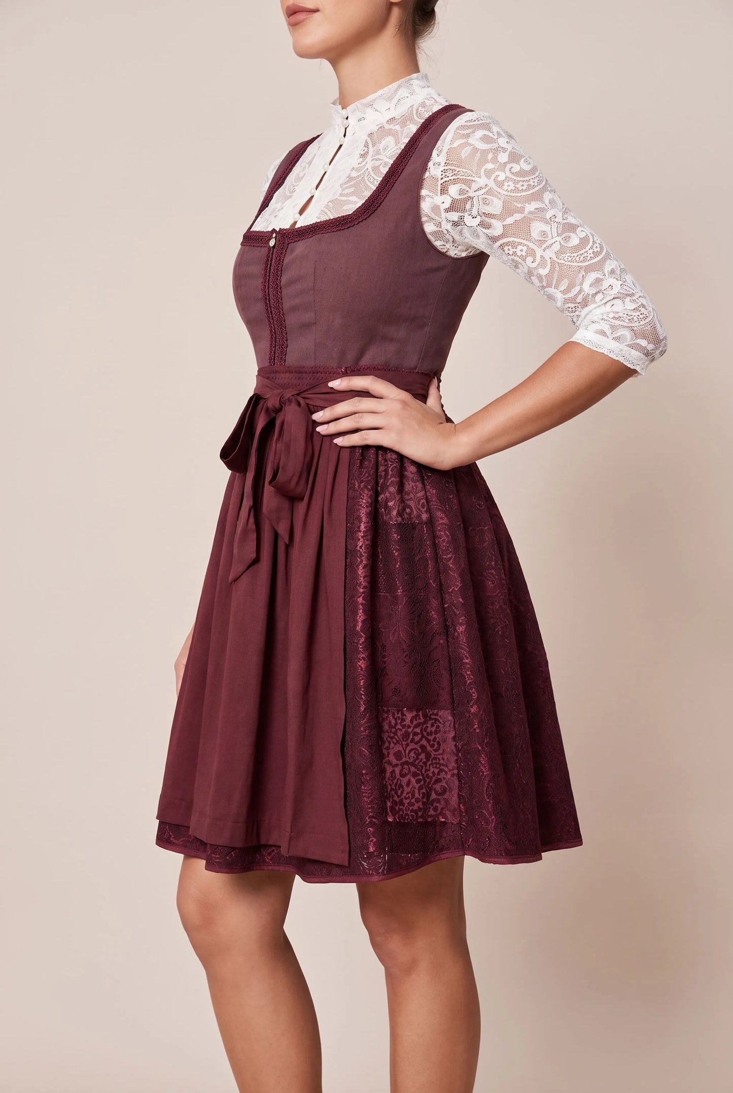 BavarianChic | Elegantes Knielanges Dirndl Für Damen