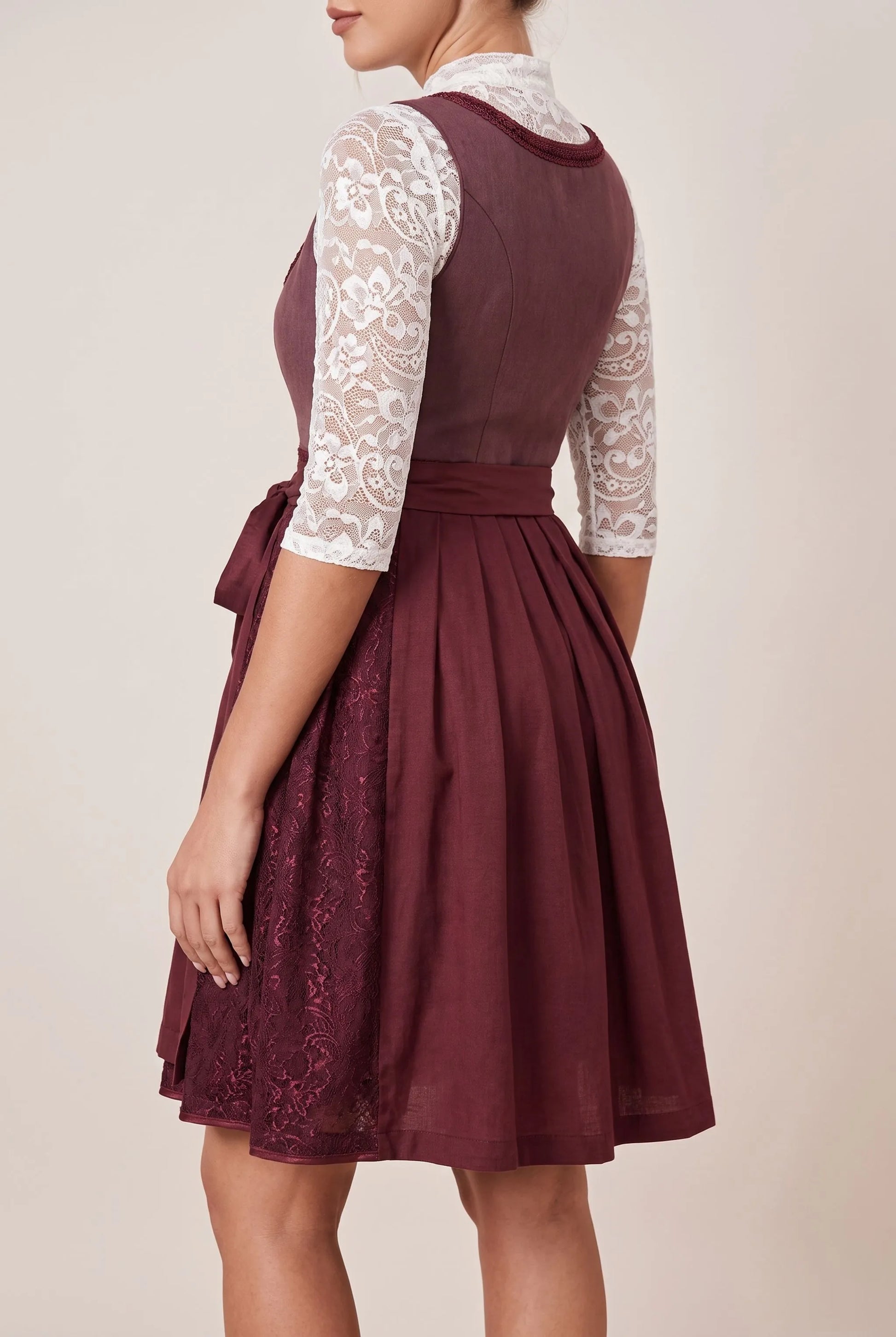 BavarianChic | Elegantes Knielanges Dirndl Für Damen