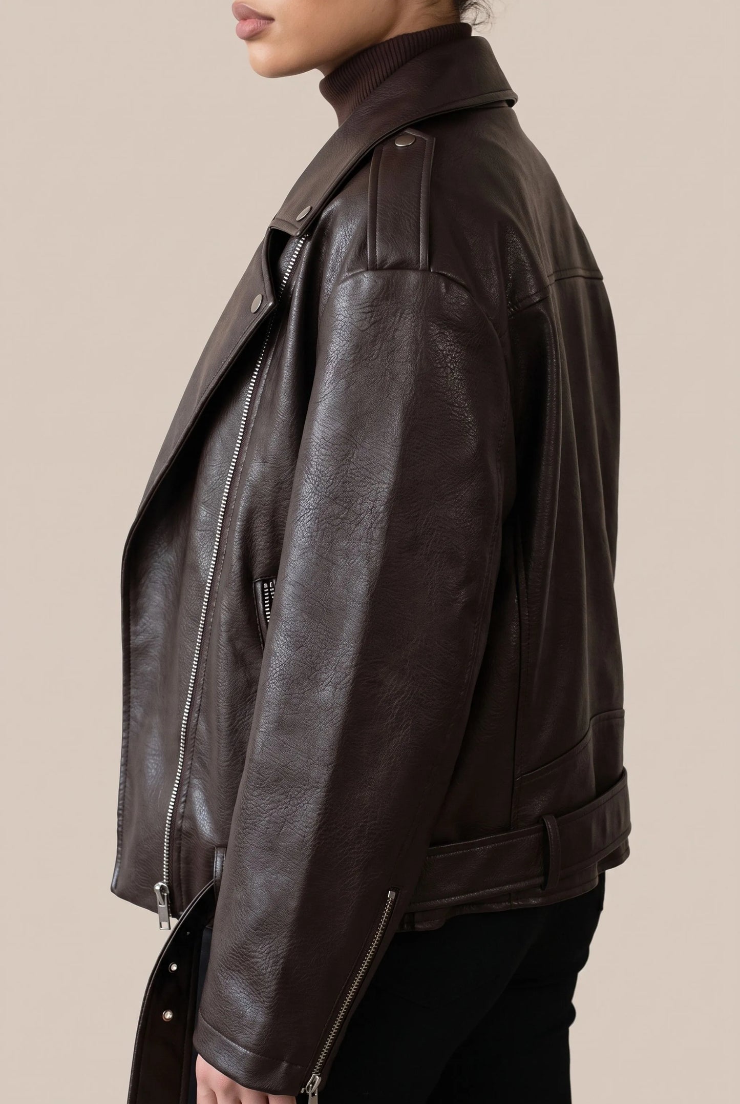 Bikara | Moderne Kurz Geschnittene Jacke