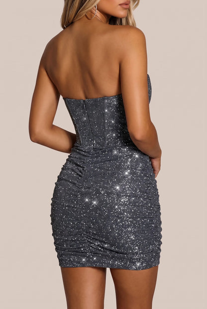 Blynta | Eng Anliegendes Glitzer Minikleid