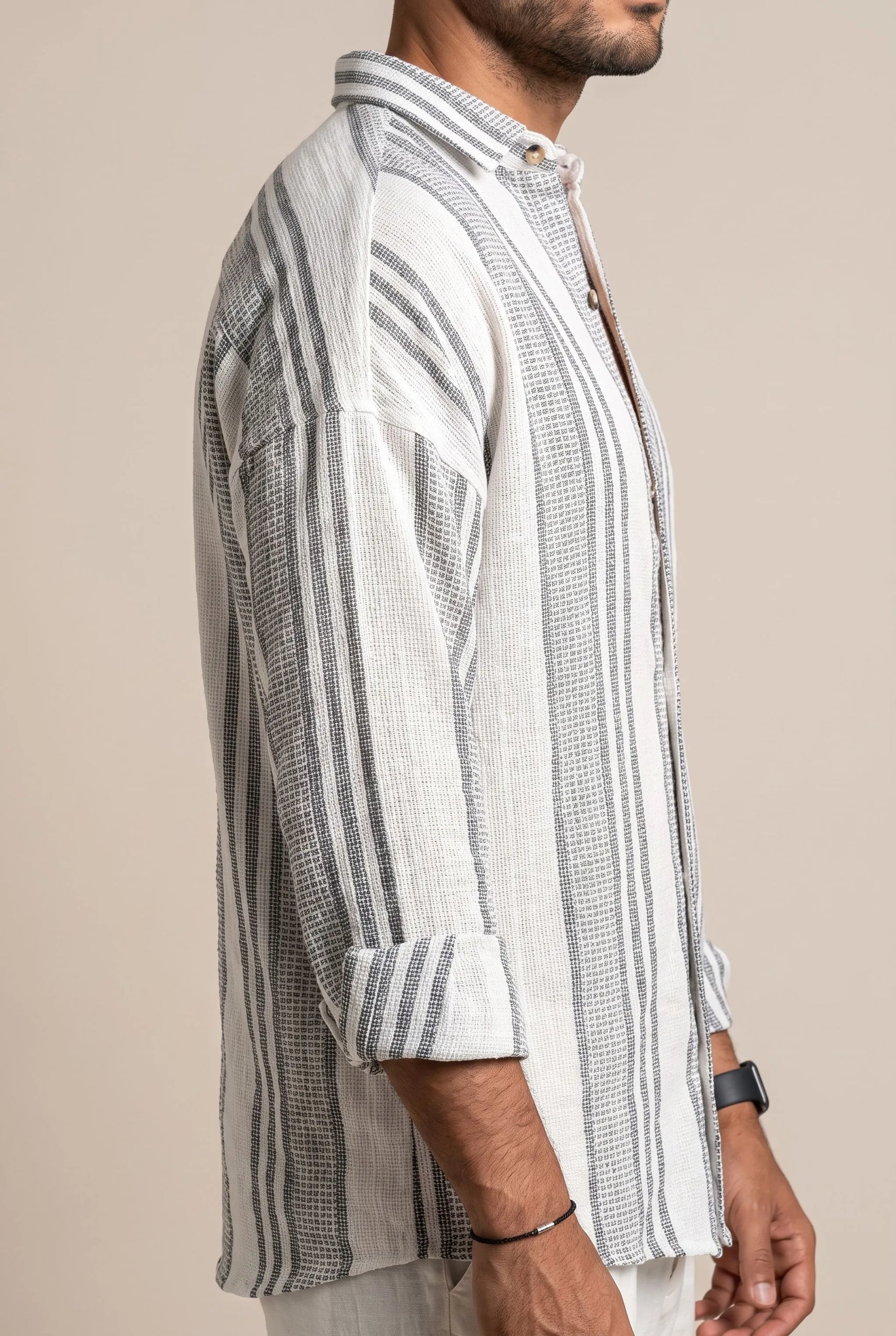 BreezeShirt | Lässiges Gestreiftes Sommerhemd