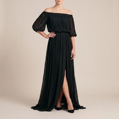 Breezelle | Elegantes Schulterfreies Maxikleid Mit Feinen Plisseefalten