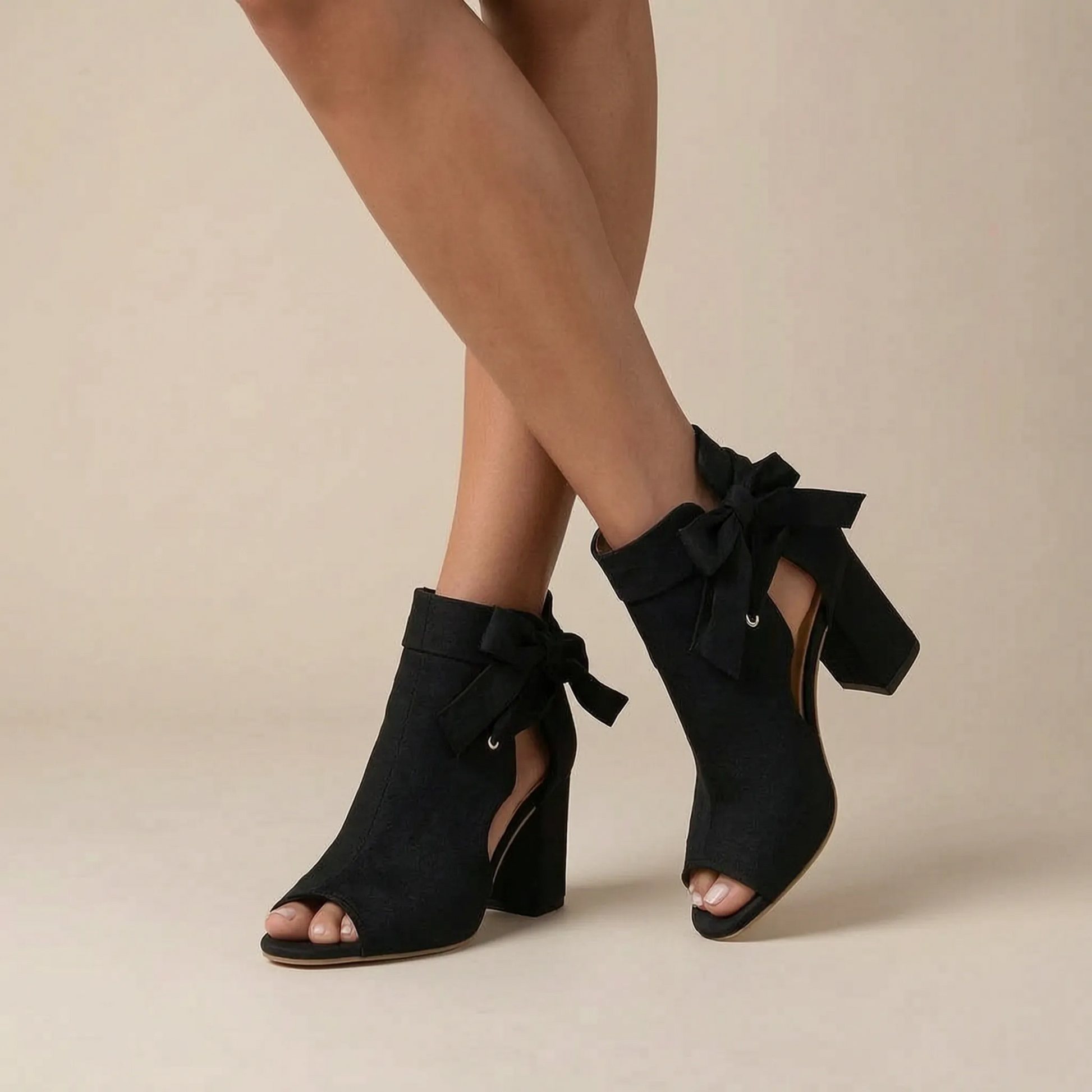 Breezies | Elegante Peep-Toe Stiefeletten