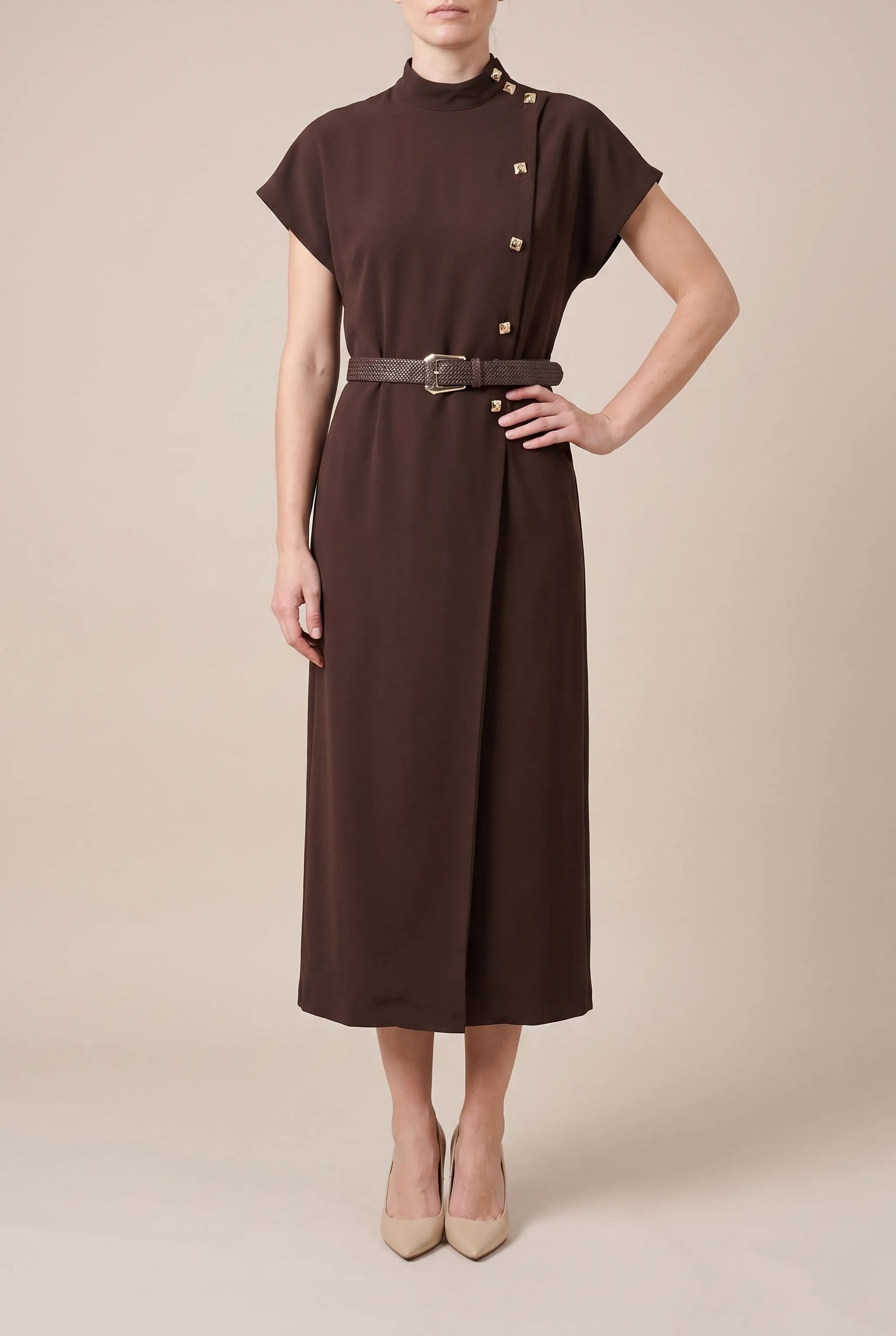 Brunova | Elegantes Braunes Midikleid Im Retro-Stil