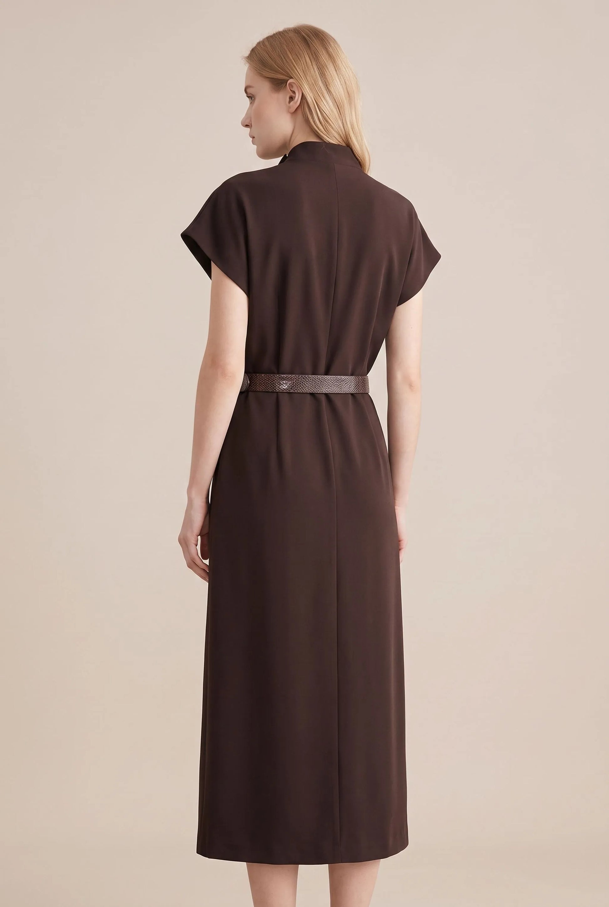 Brunova | Elegantes Braunes Midikleid Im Retro-Stil