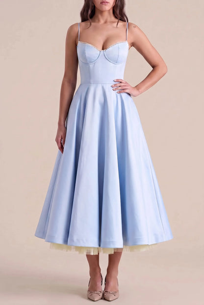 Caelis | Elegantes Midikleid Mit Korsettdetails