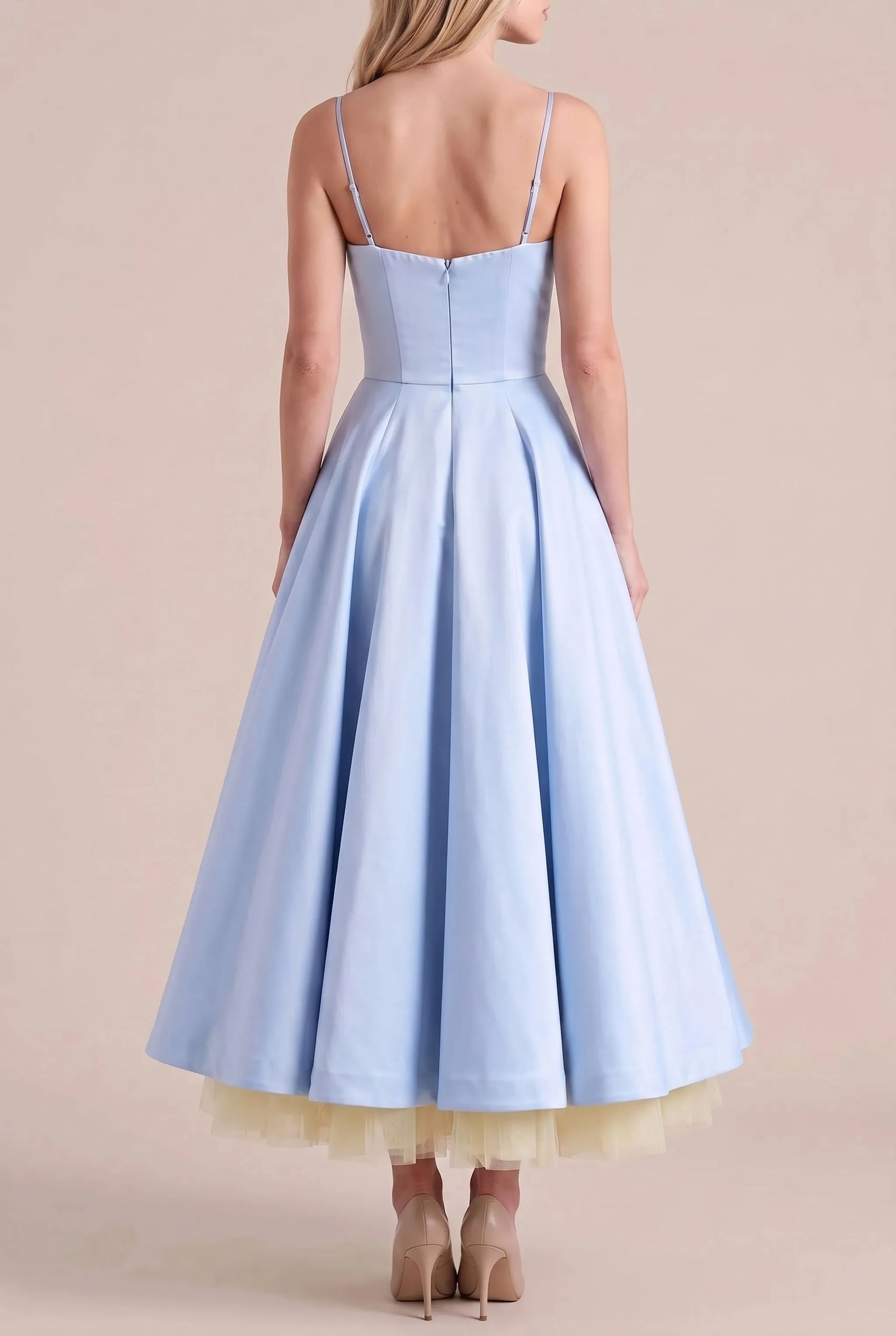 Caelis | Elegantes Midikleid Mit Korsettdetails
