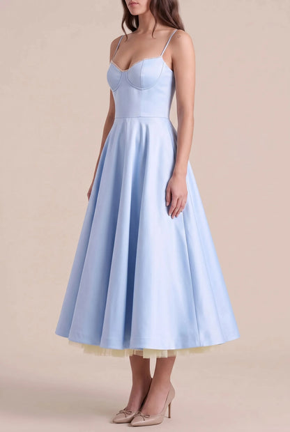 Caelis | Elegantes Midikleid Mit Korsettdetails