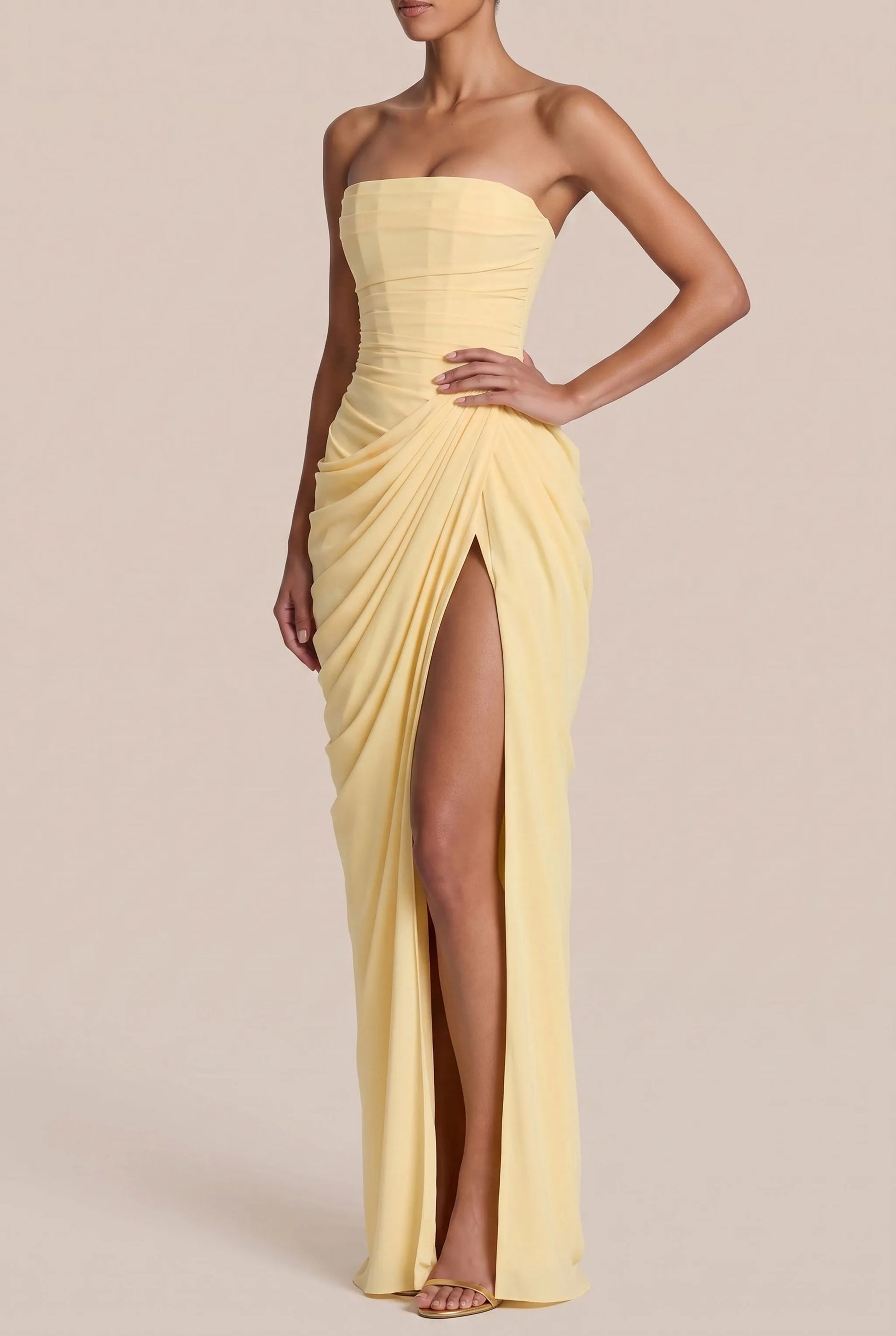 Caluva | Schulterfreies Bodenlanges Abendkleid Mit Schlitz