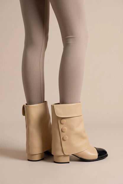Capstride | Zweifarbige Damenstiefel Mit Blockabsatz