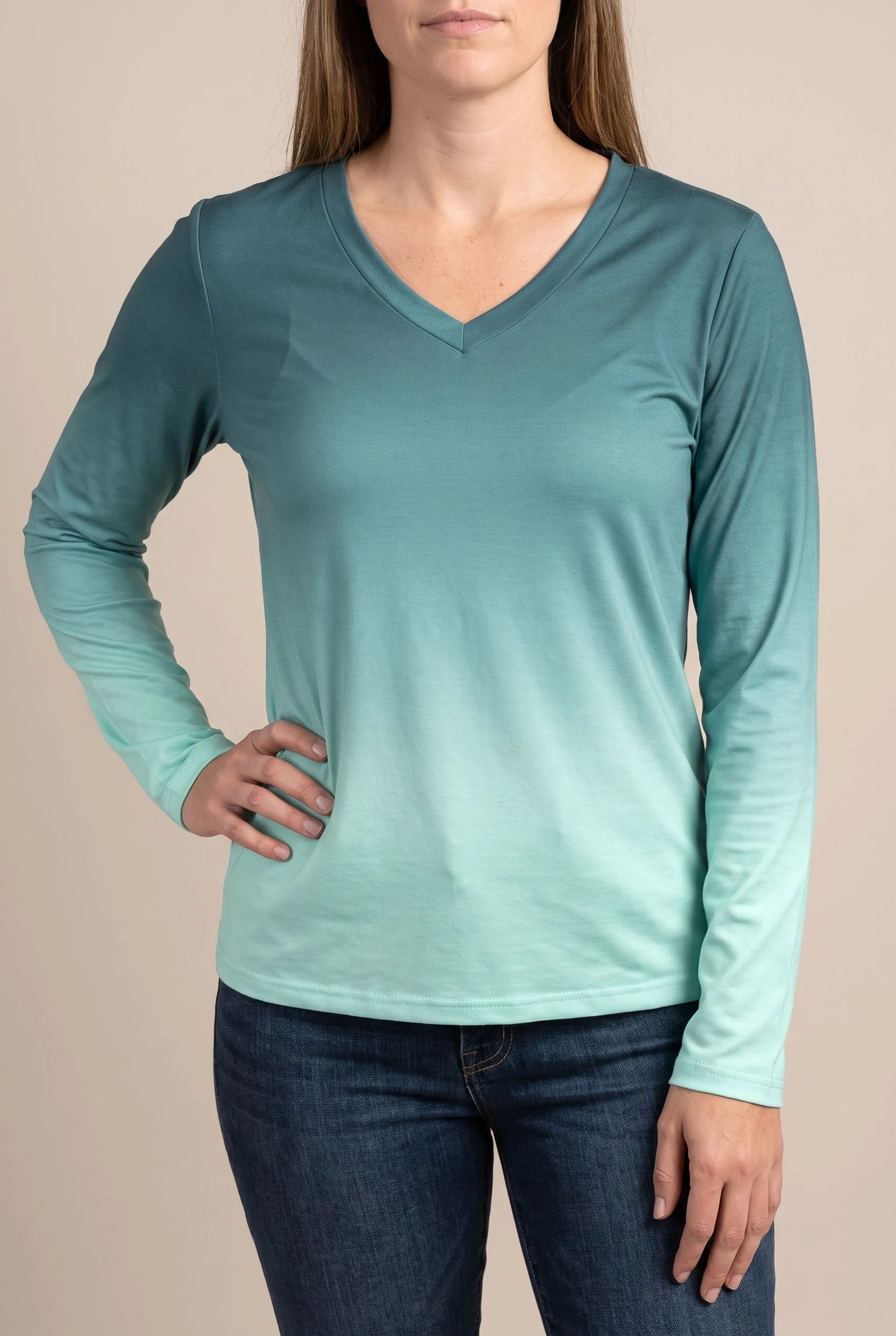 Chromis | Basic Damen Langarmshirt Mit V-Ausschnitt
