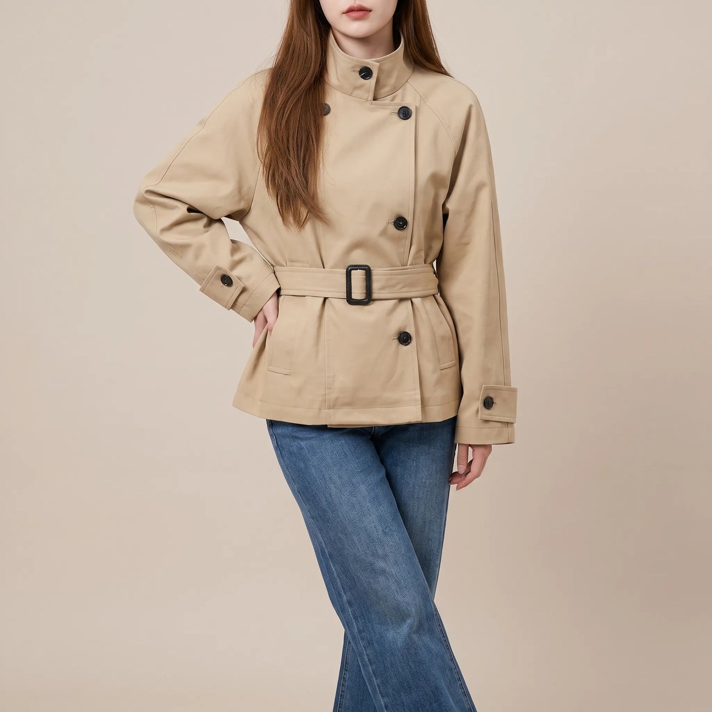 Cinchia | Eleganter Kurzer Trenchcoat Mit Stehkragen