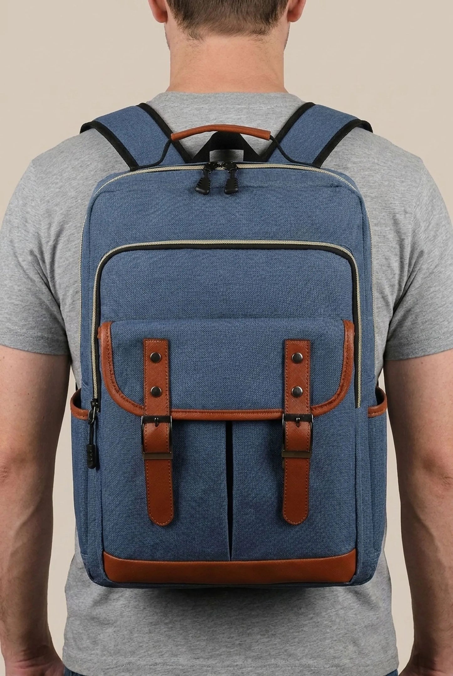 CityCompanion | Geräumiger Laptop Rucksack