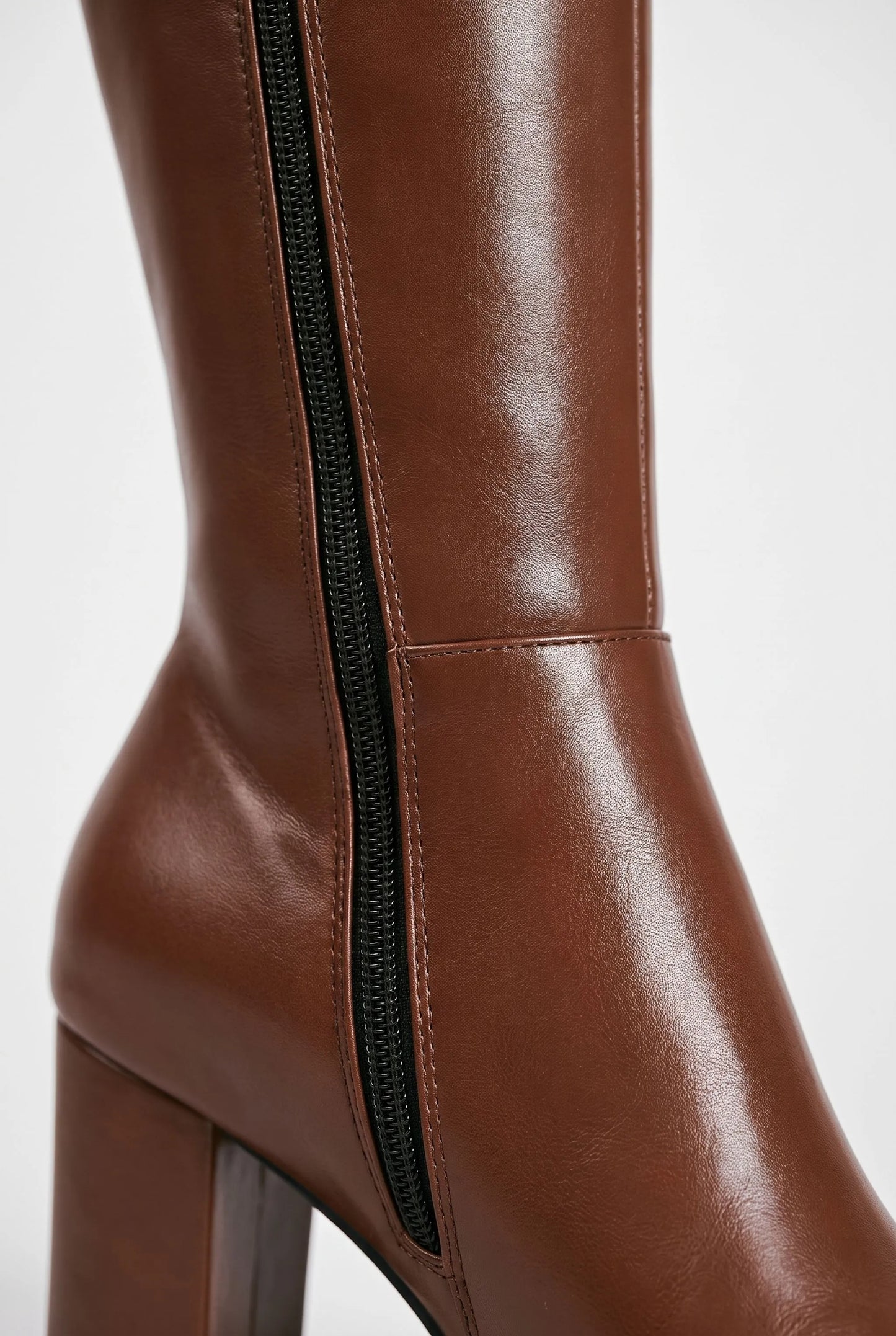CityStrider | Hohe Damenstiefel Mit Absatz