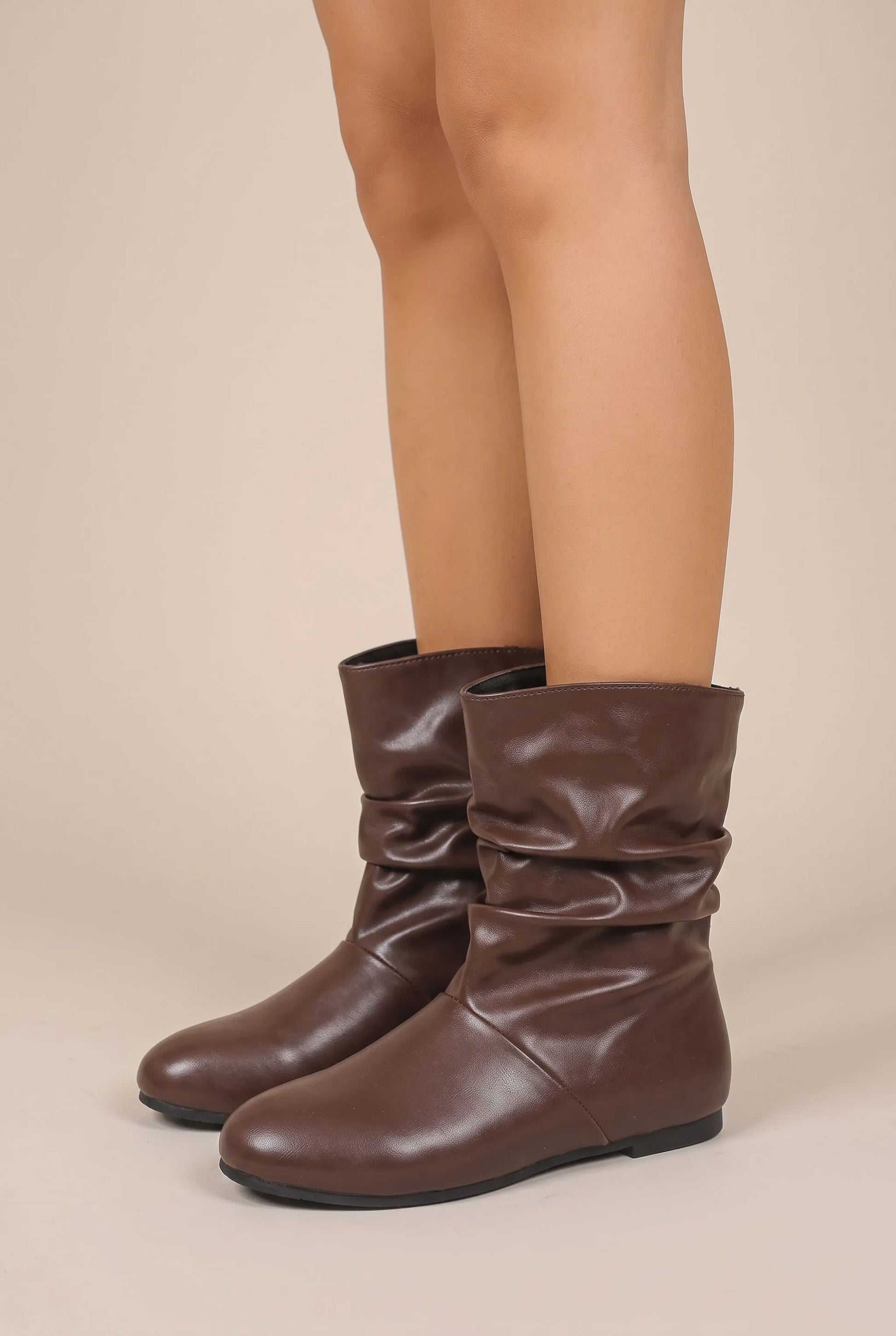 CityStrut | Flache Stiefeletten Im Slouch-Design