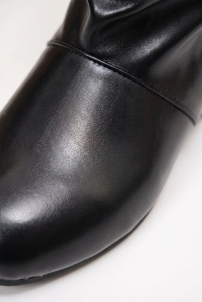 CityStrut | Flache Stiefeletten Im Slouch-Design
