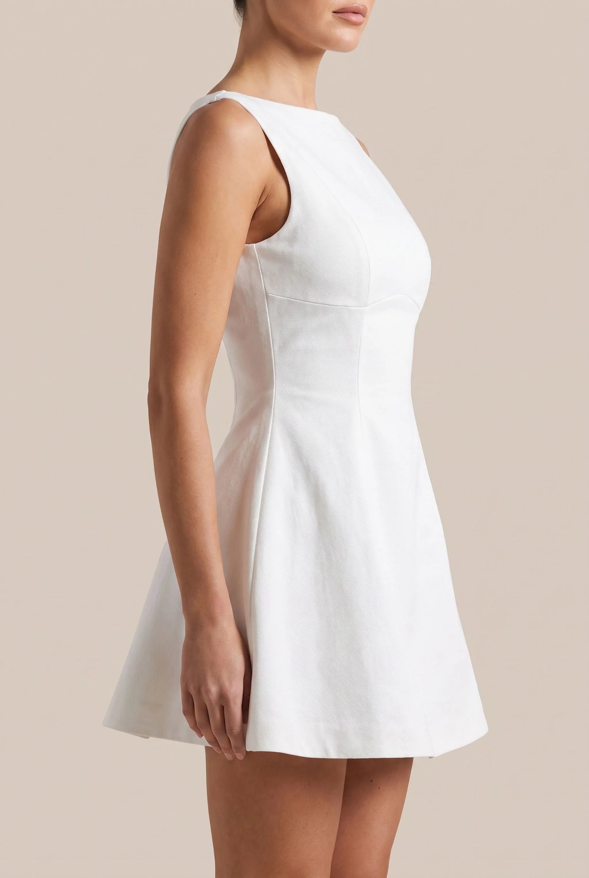 Clarida | Elegantes Rückenfreies Sommerkleid