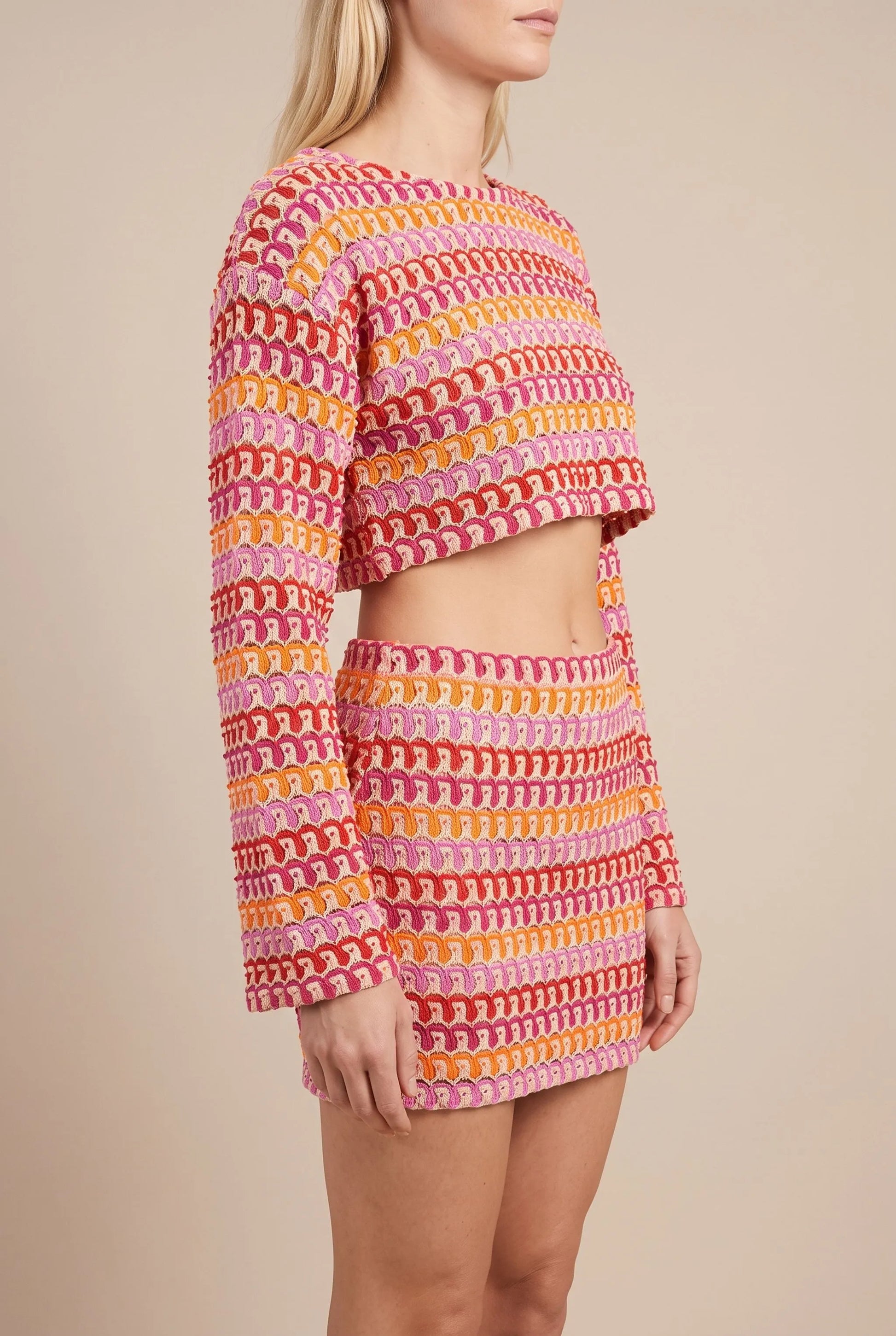 Colora | Zweiteiliges Set Mit Buntem Wellenmuster