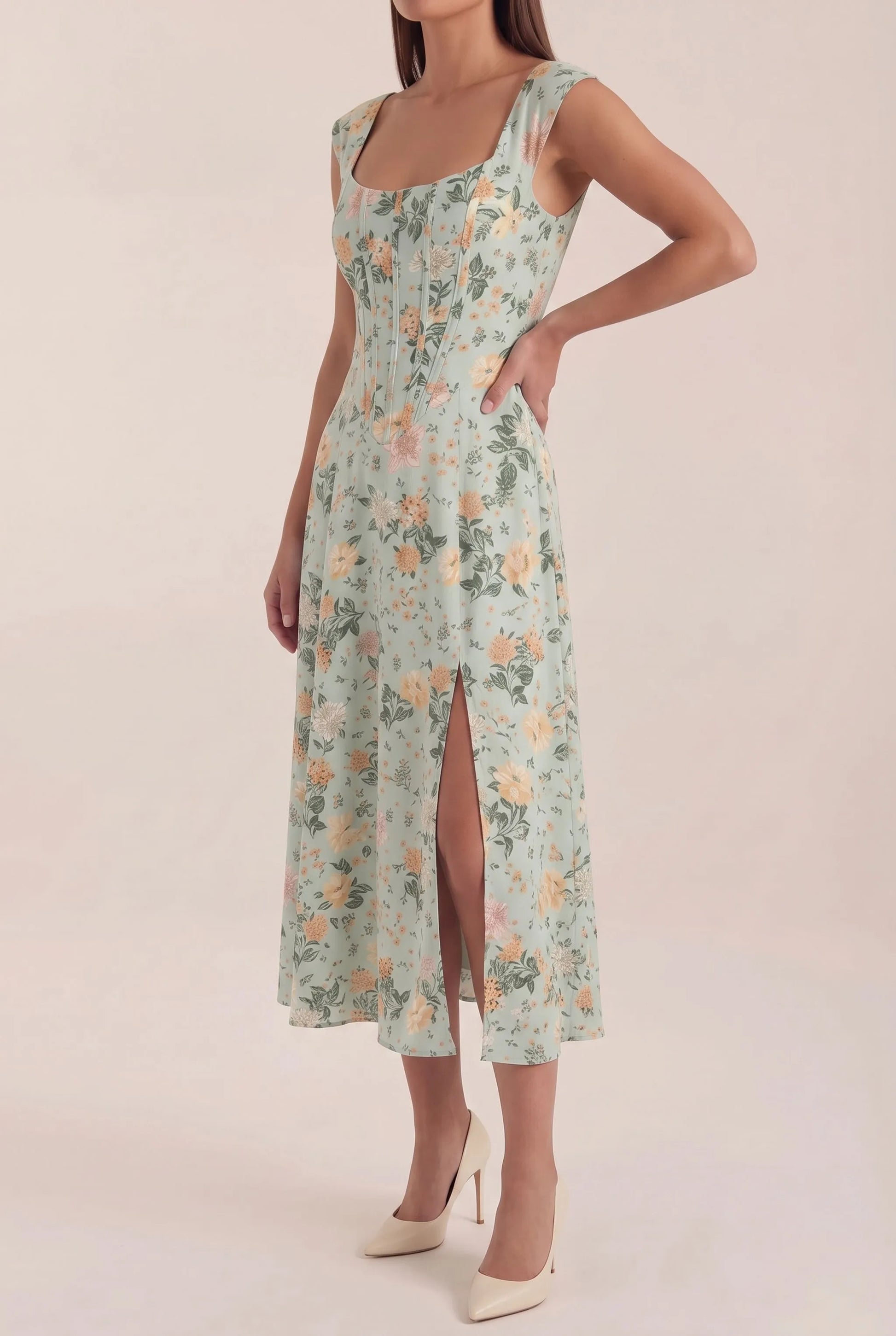 Coraza | Tailliertes Florales Sommerkleid In Midi-Länge