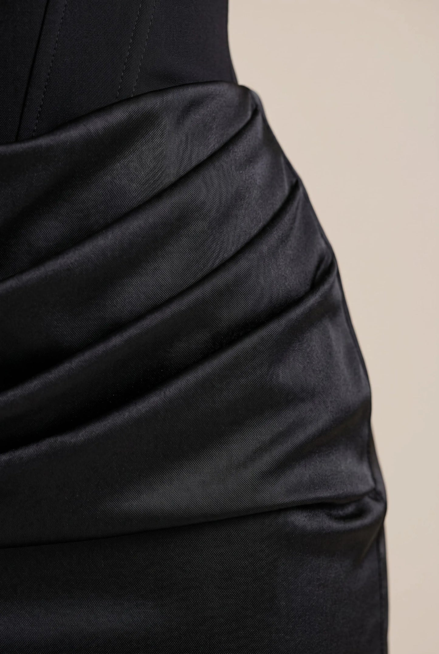 Corsyl | Trägerloses Langes Abendkleid Mit Strukturiertem Oberteil