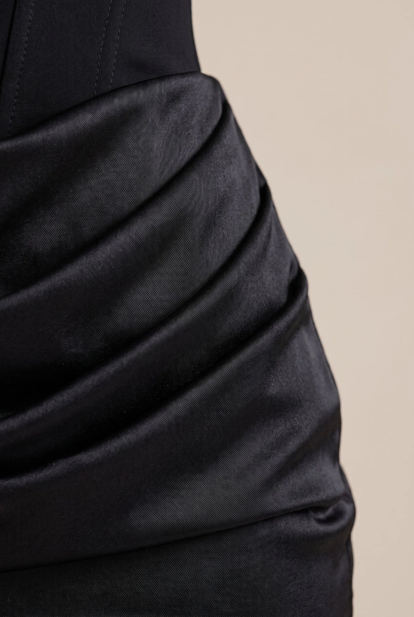 Corsyl | Trägerloses Langes Abendkleid Mit Strukturiertem Oberteil
