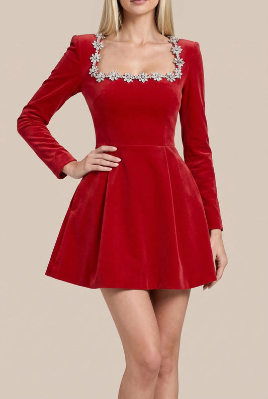 Dazzia | Elegantes Kurzes Kleid Mit Langen Ärmeln