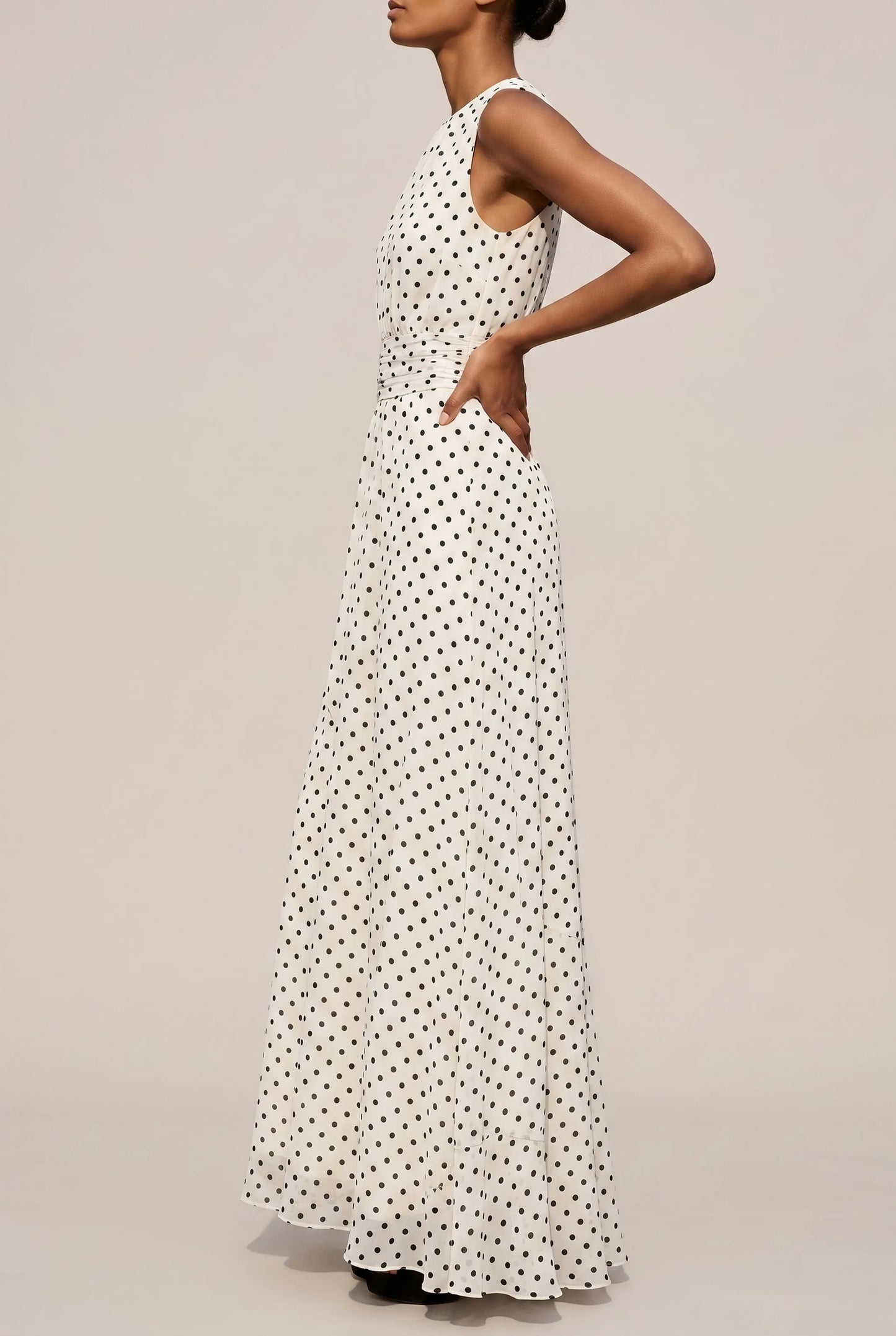 Dotify | Ärmelloses Polka-Dot Maxikleid