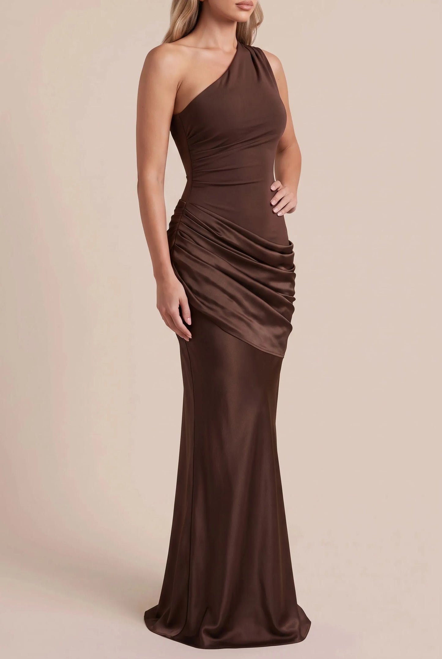 Drapina | Bodenlanges Abendkleid Mit One-Shoulder-Schnitt