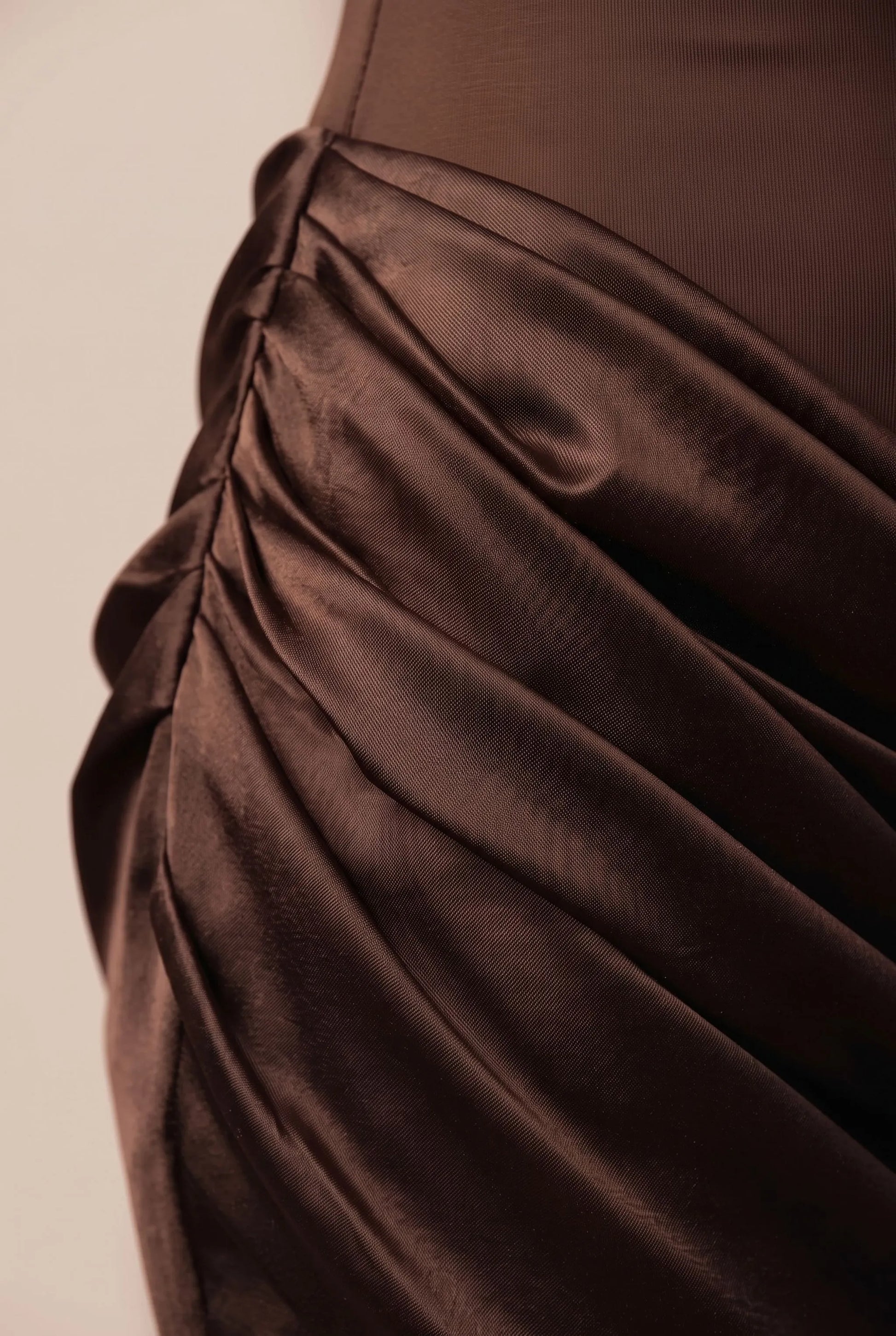 Drapina | Bodenlanges Abendkleid Mit One-Shoulder-Schnitt