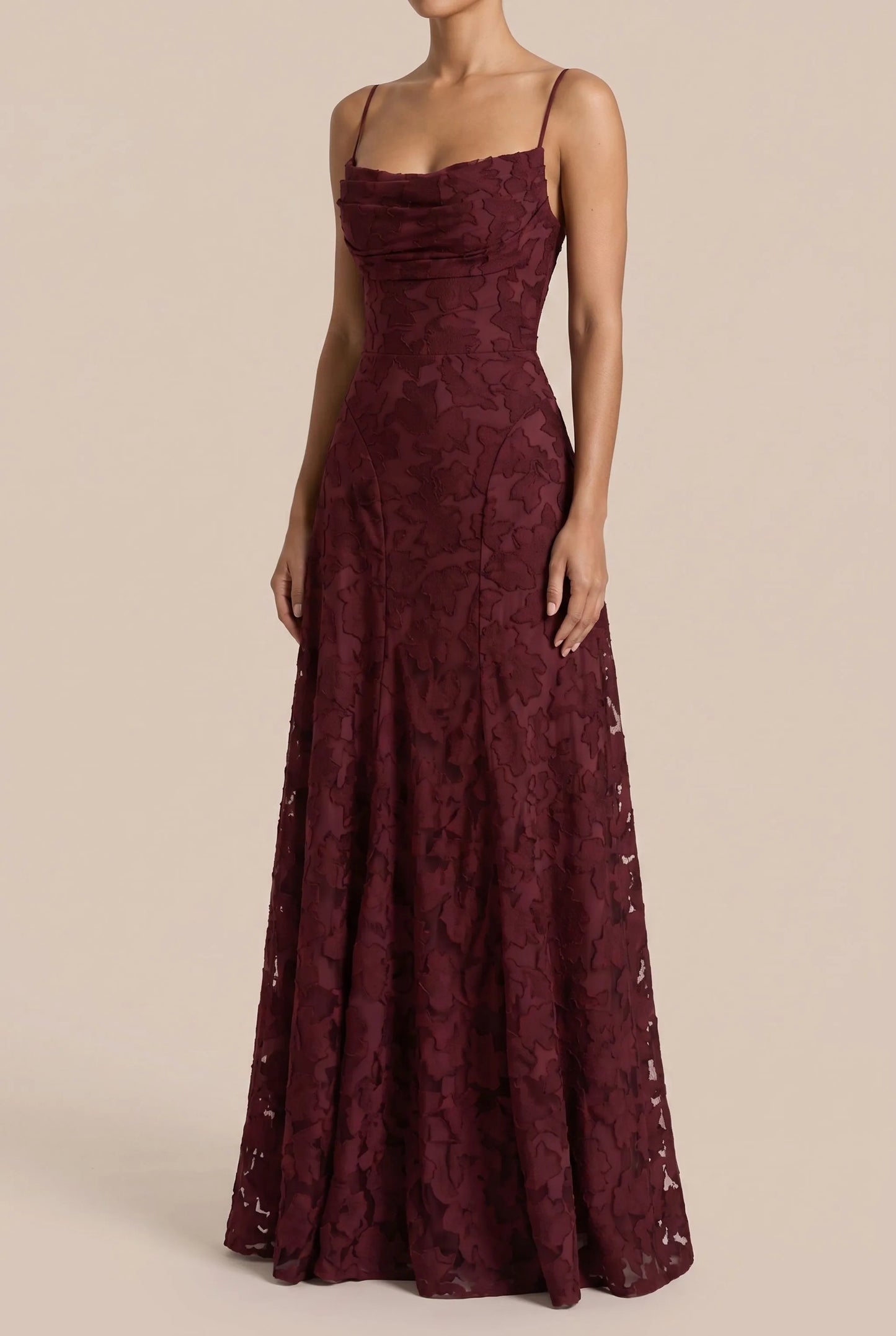 Evanna | Bodenlanges Ärmelloses Maxikleid Mit Floraler Struktur
