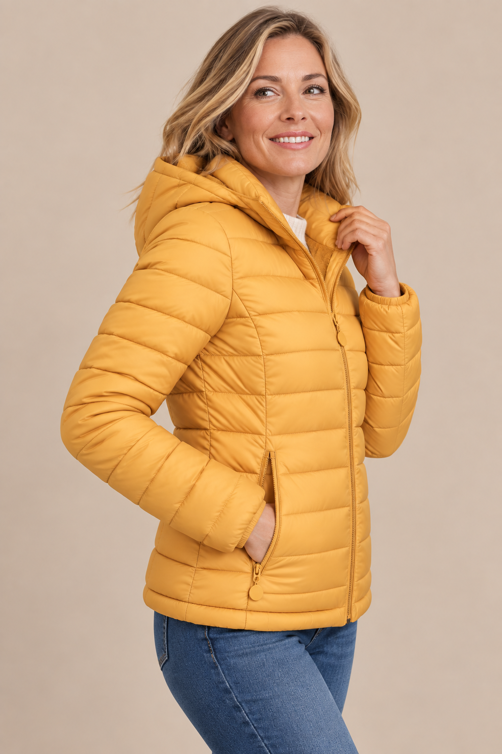 Evelisse | Steppjacke Damen mit Kapuze und weichem Innenfutter