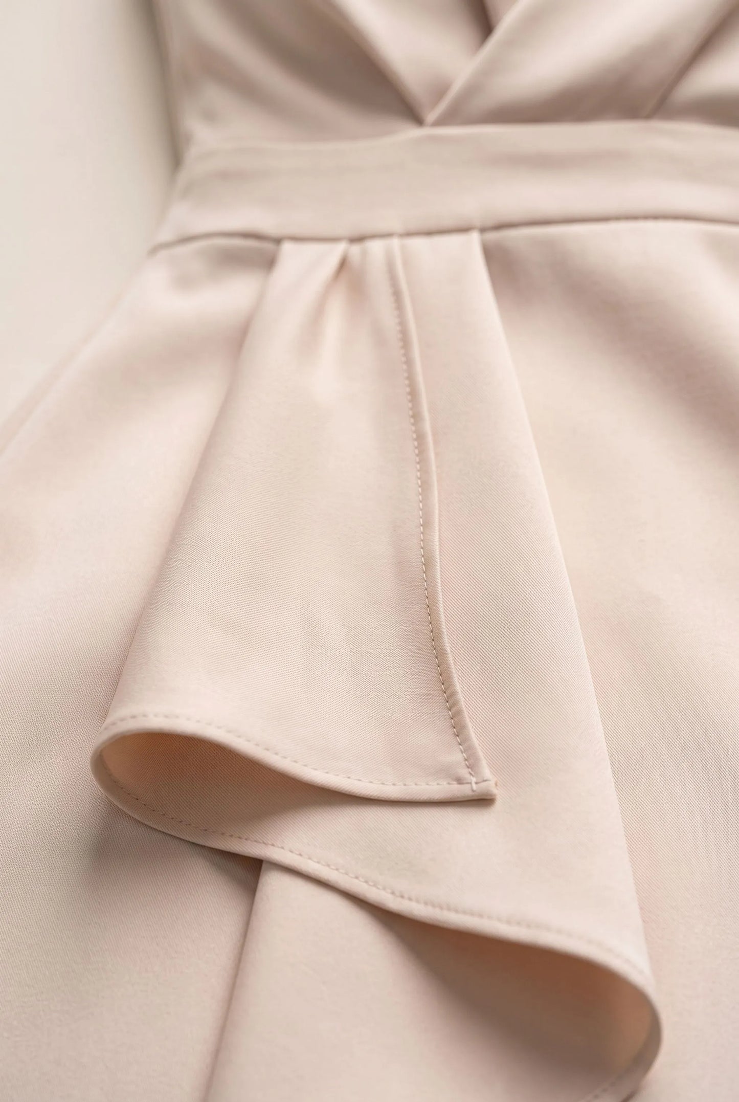 Evella | Asymmetrisches Midi-Abendkleid