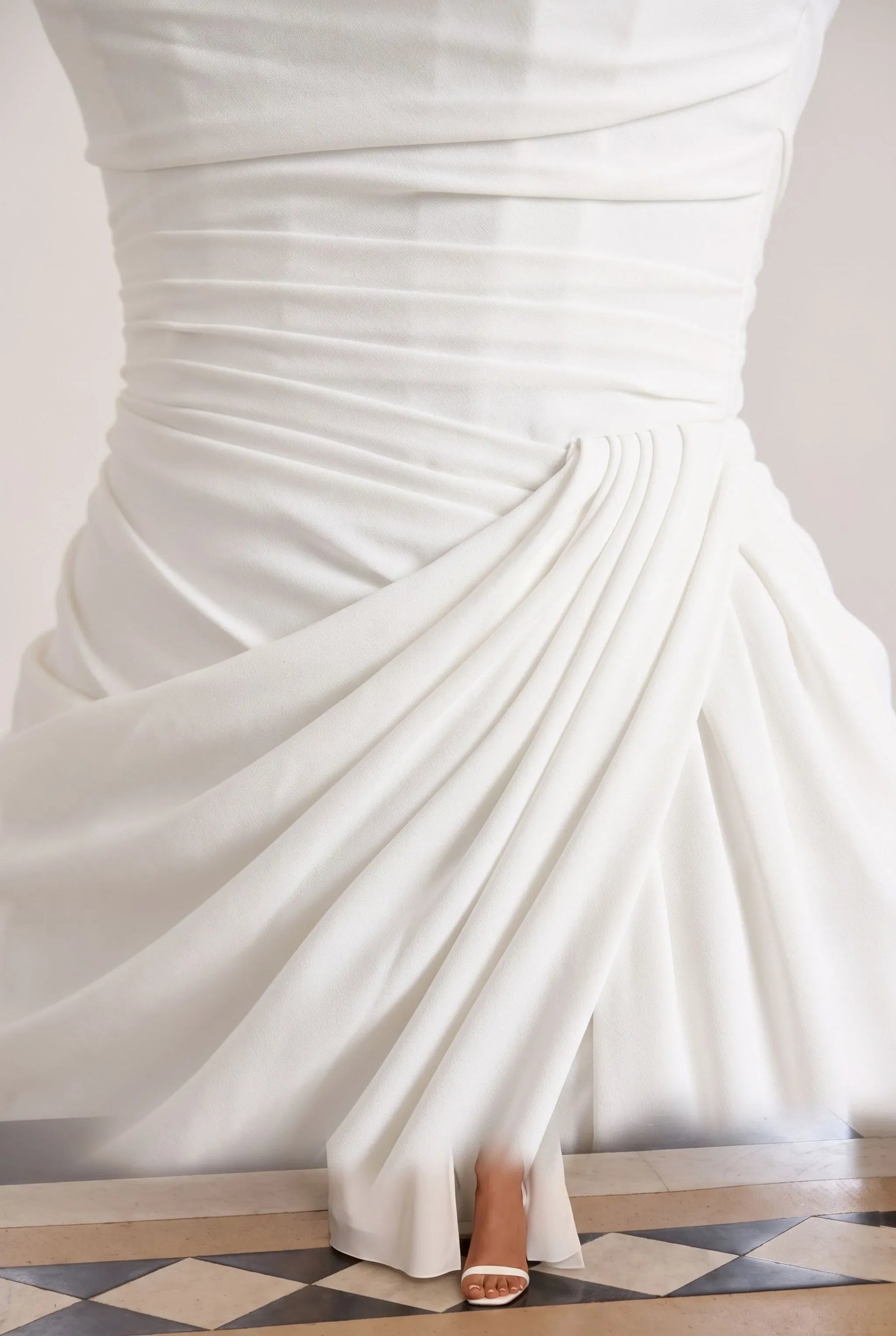 Evelyna | Bodenlanges Schulterfreies Abendkleid Mit Beinschlitz