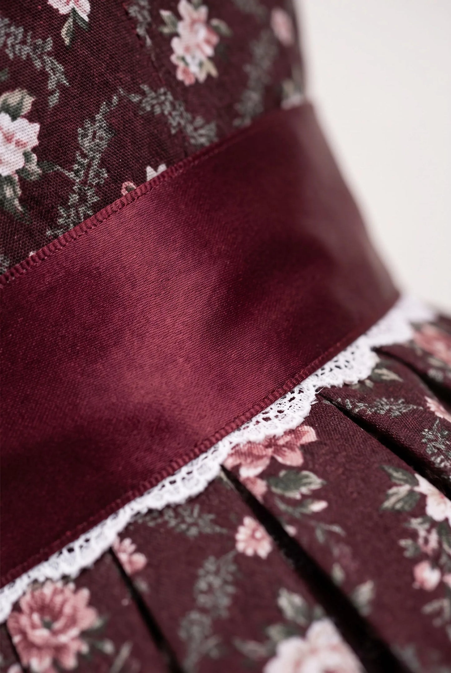 FestDress | Traditionelles Dirndl Mit Floralem Muster