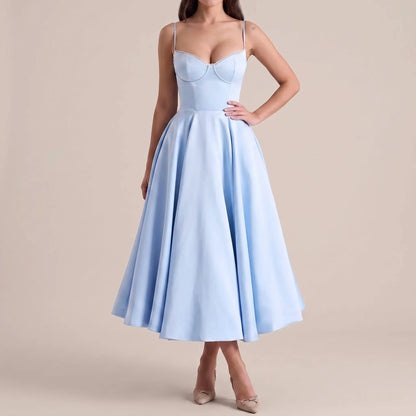 Flarefit | Figurbetontes Midikleid Mit Weitem Rock