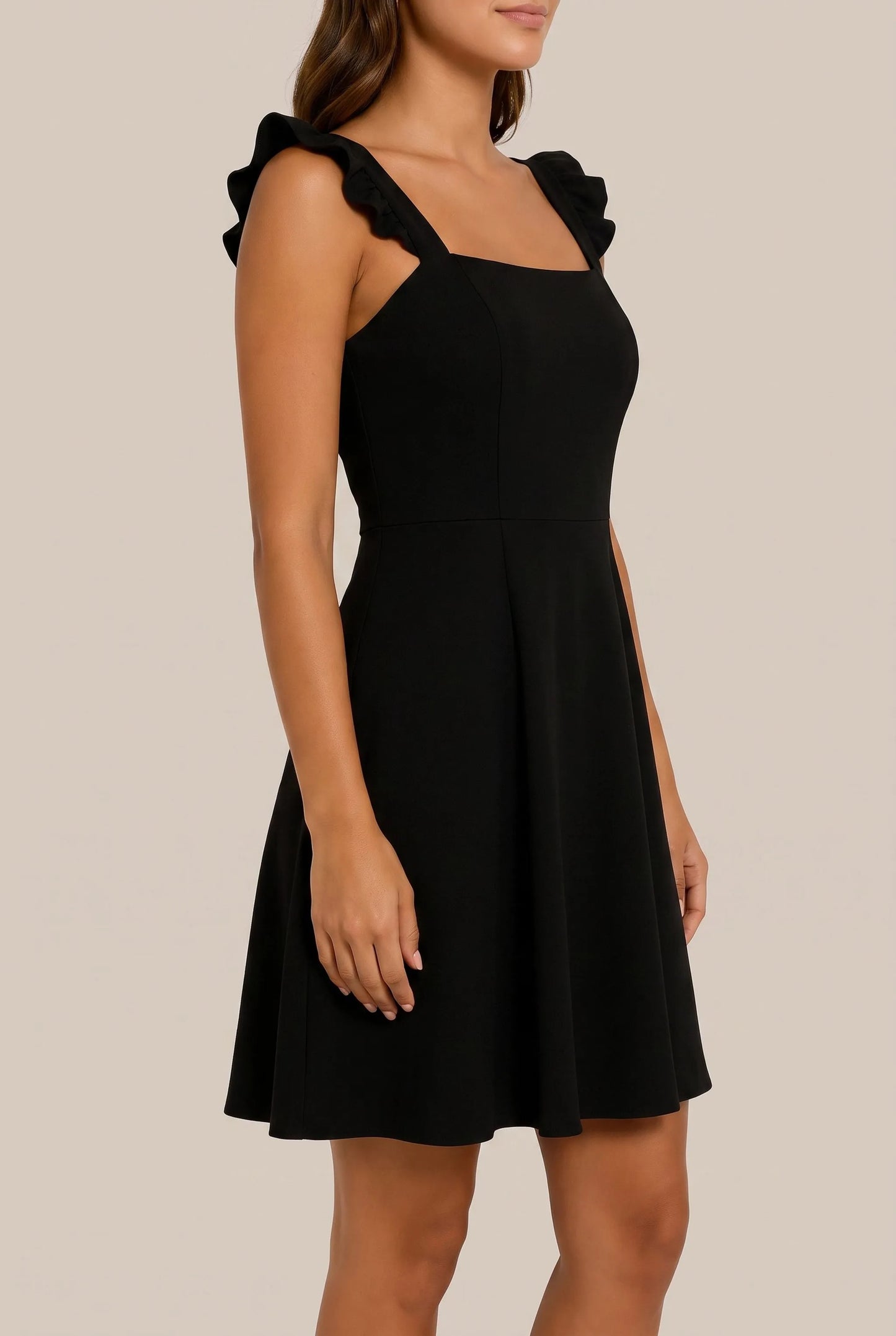 Flaris | Elegantes Sommerkleid Mit Gerüschten Trägern