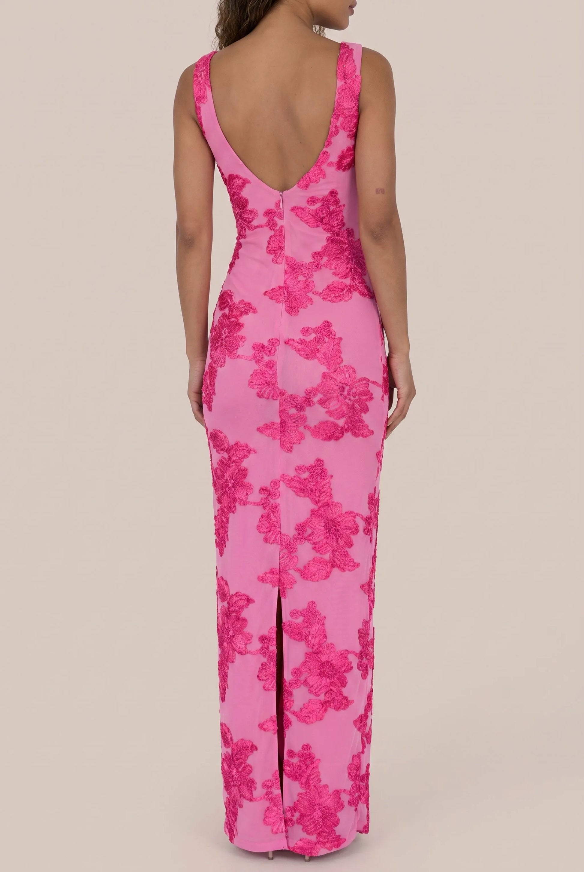 Florana | Ärmelloses Maxikleid Mit Blumen