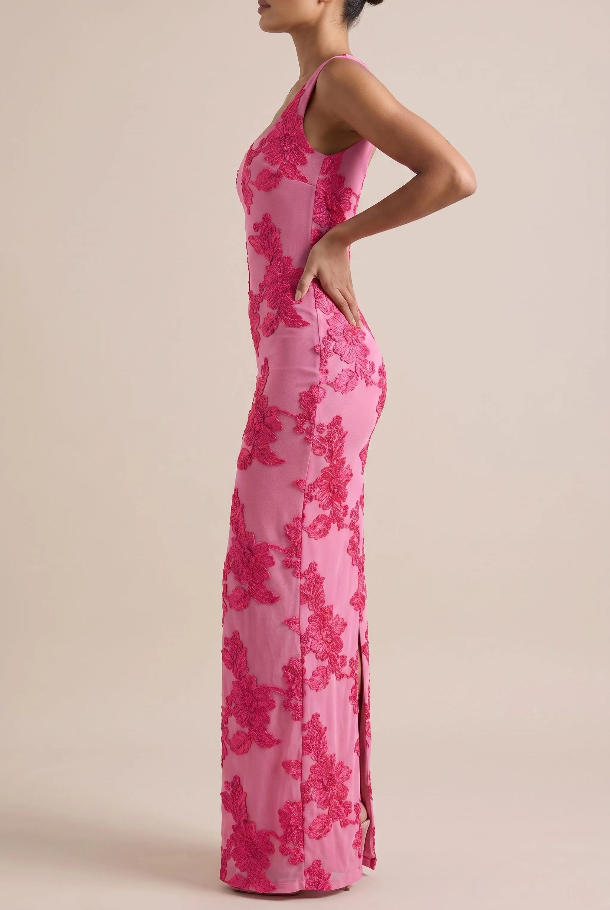 Florana | Ärmelloses Maxikleid Mit Blumen
